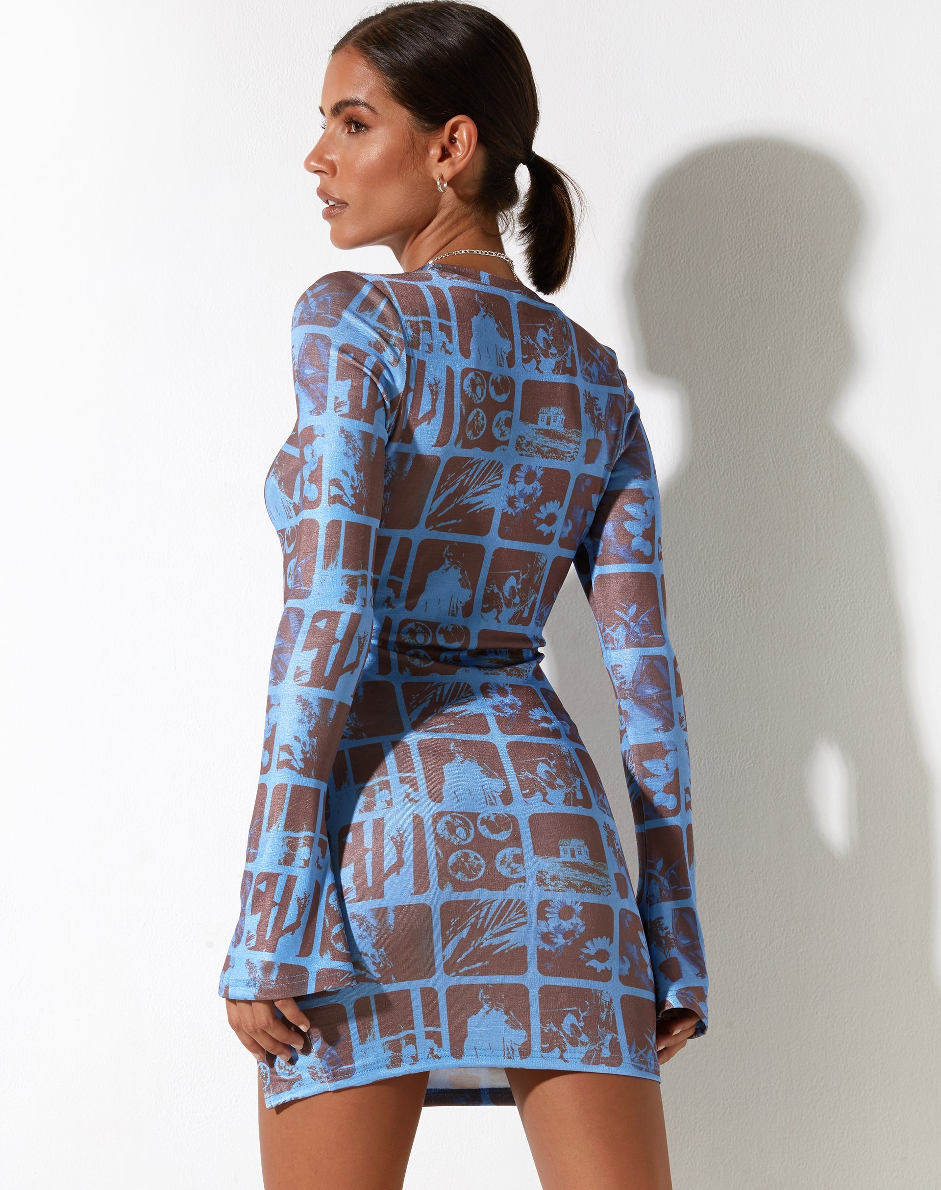 imagen de Nariko Bodycon Dress in Photographic Blue
