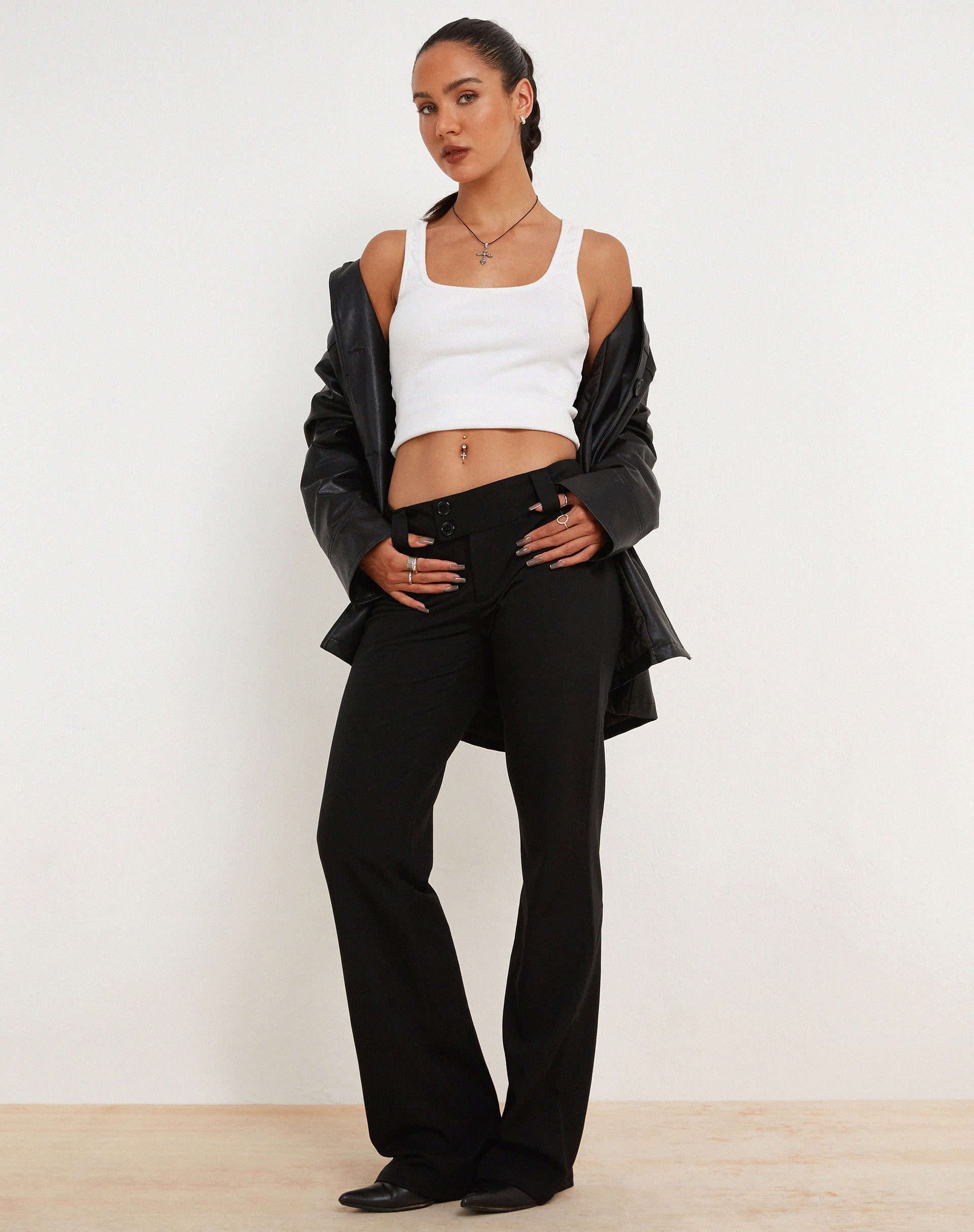 imagen de Navida Low Rise Trouser en Tailoring Black