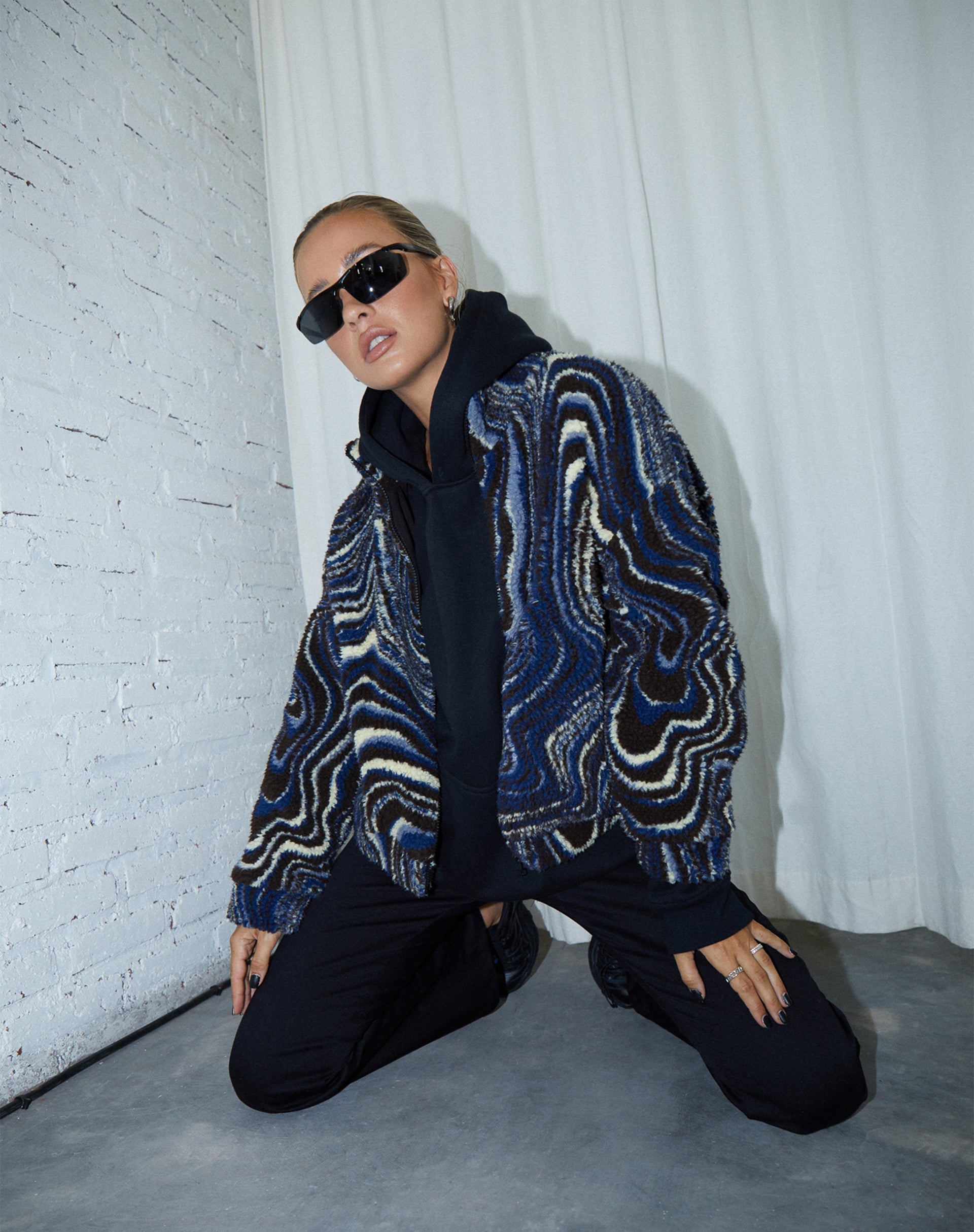 Chaqueta Nereo en azul rizado negro y marfil