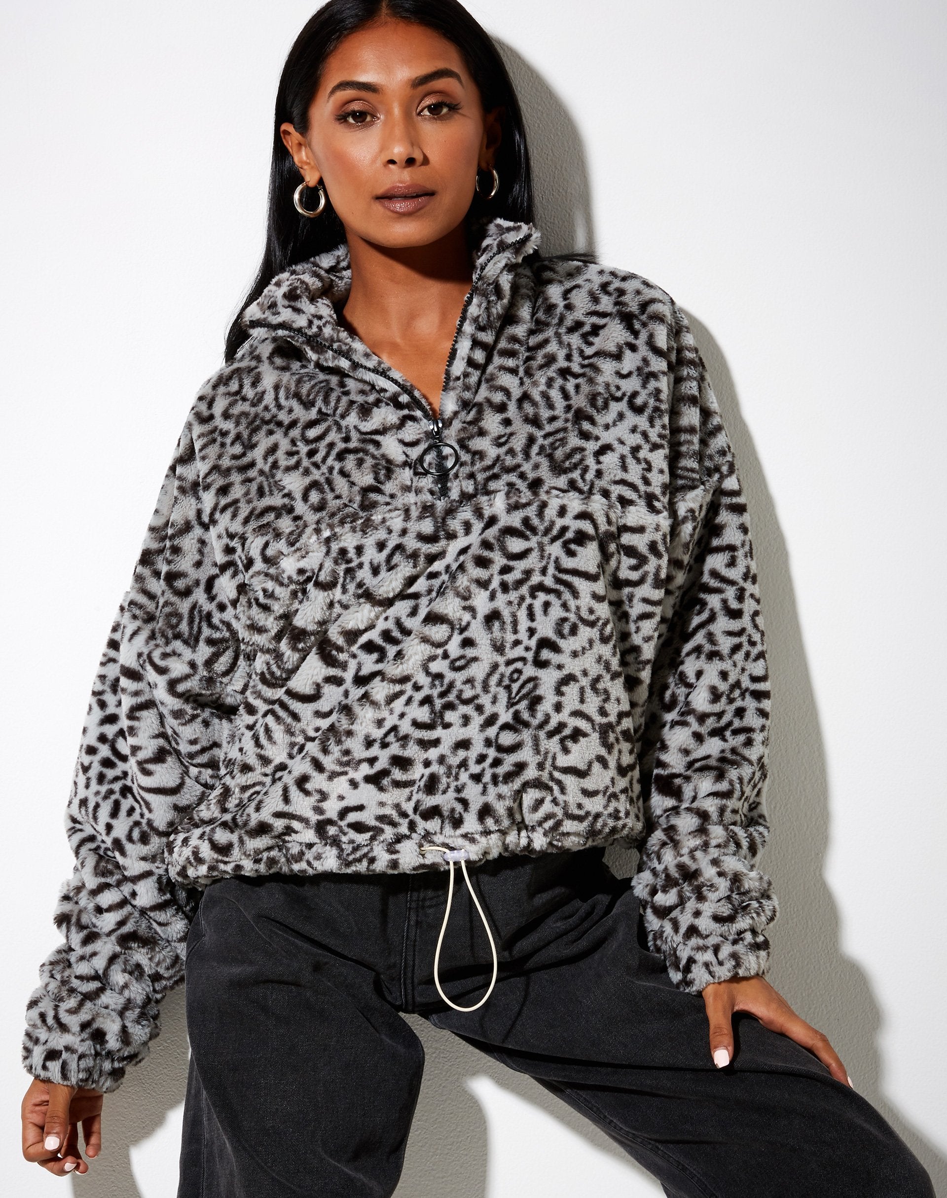 Imagen de la chaqueta Nero Ring Pull en gris animal