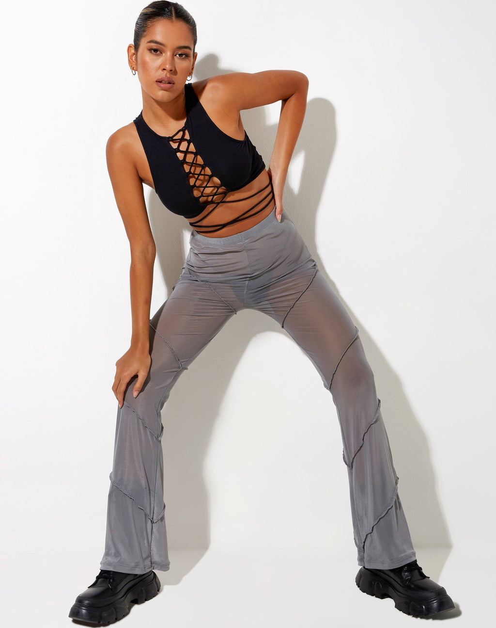 Pantalón Nizam Flare de malla gris