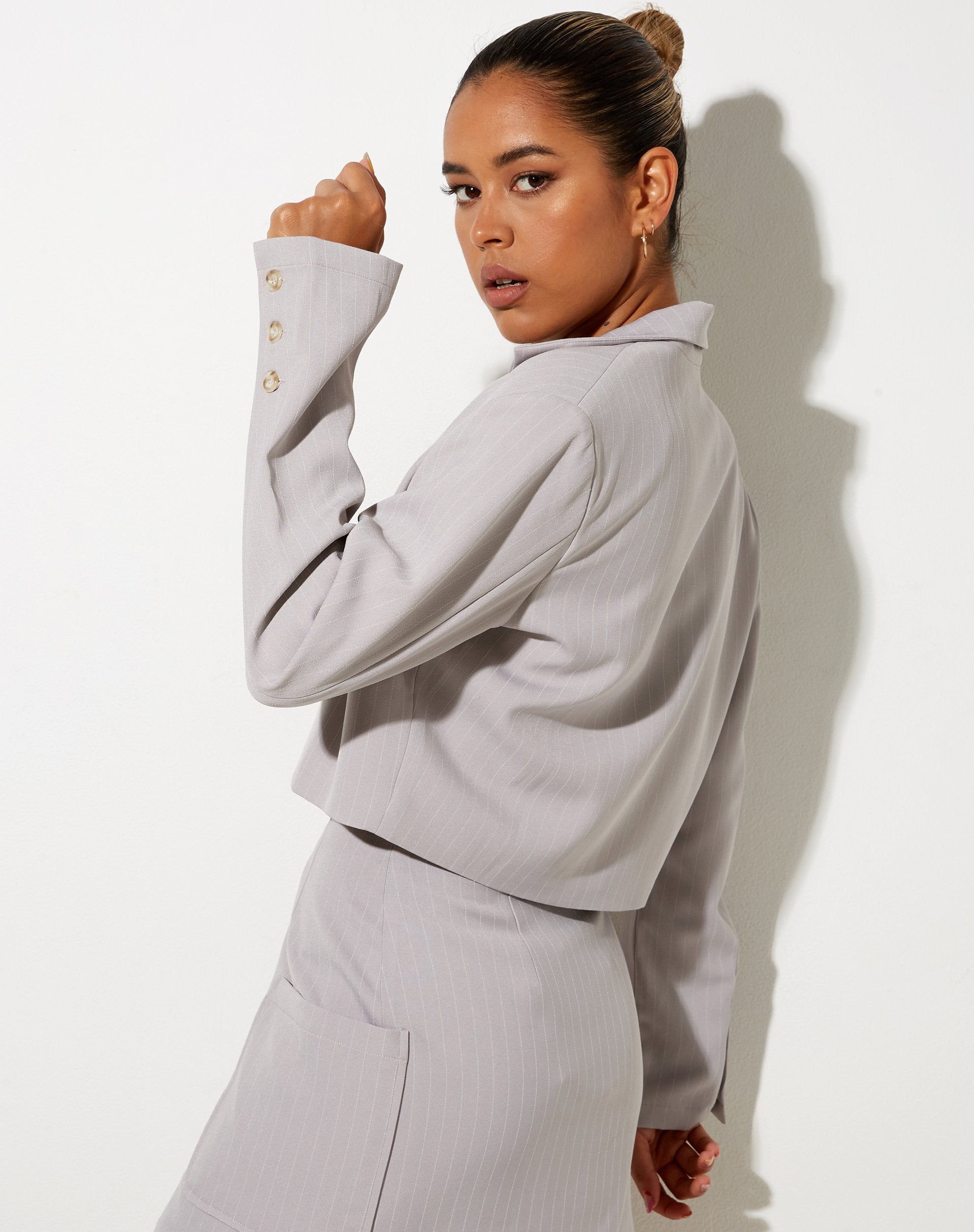 Imagen de Nolya Blazer a rayas gris plateado