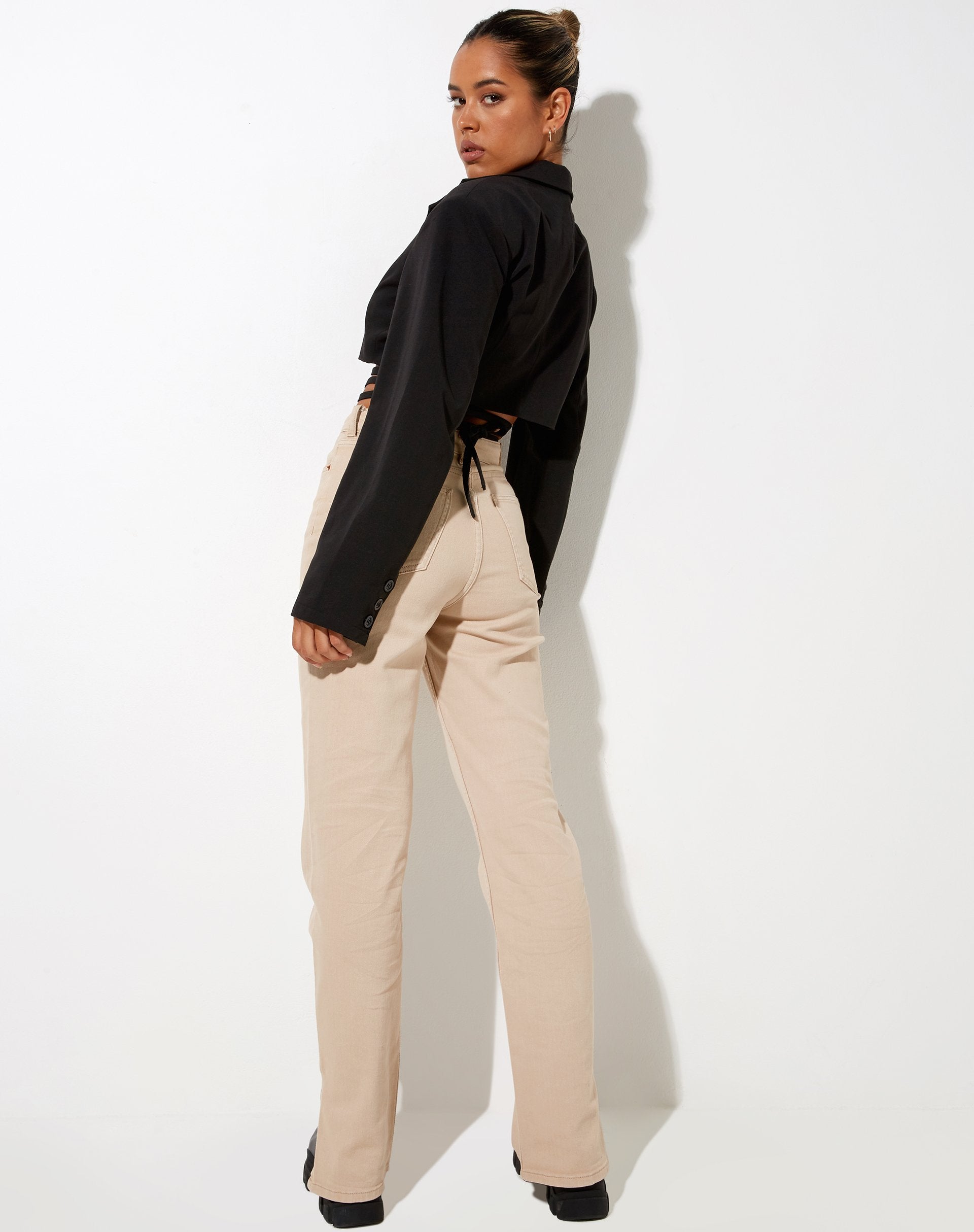 Imagen de Notus Cropped Blazer en negro