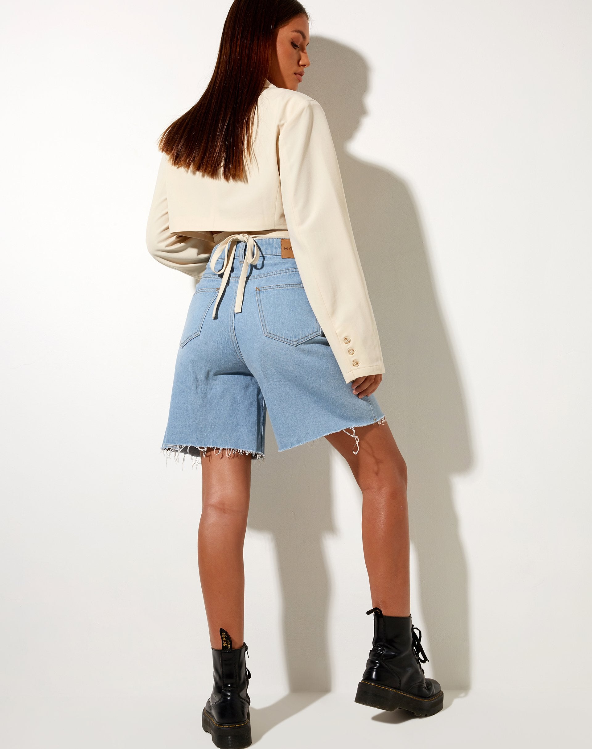 Imagen de Notus Cropped Blazer en Tailoring Cream