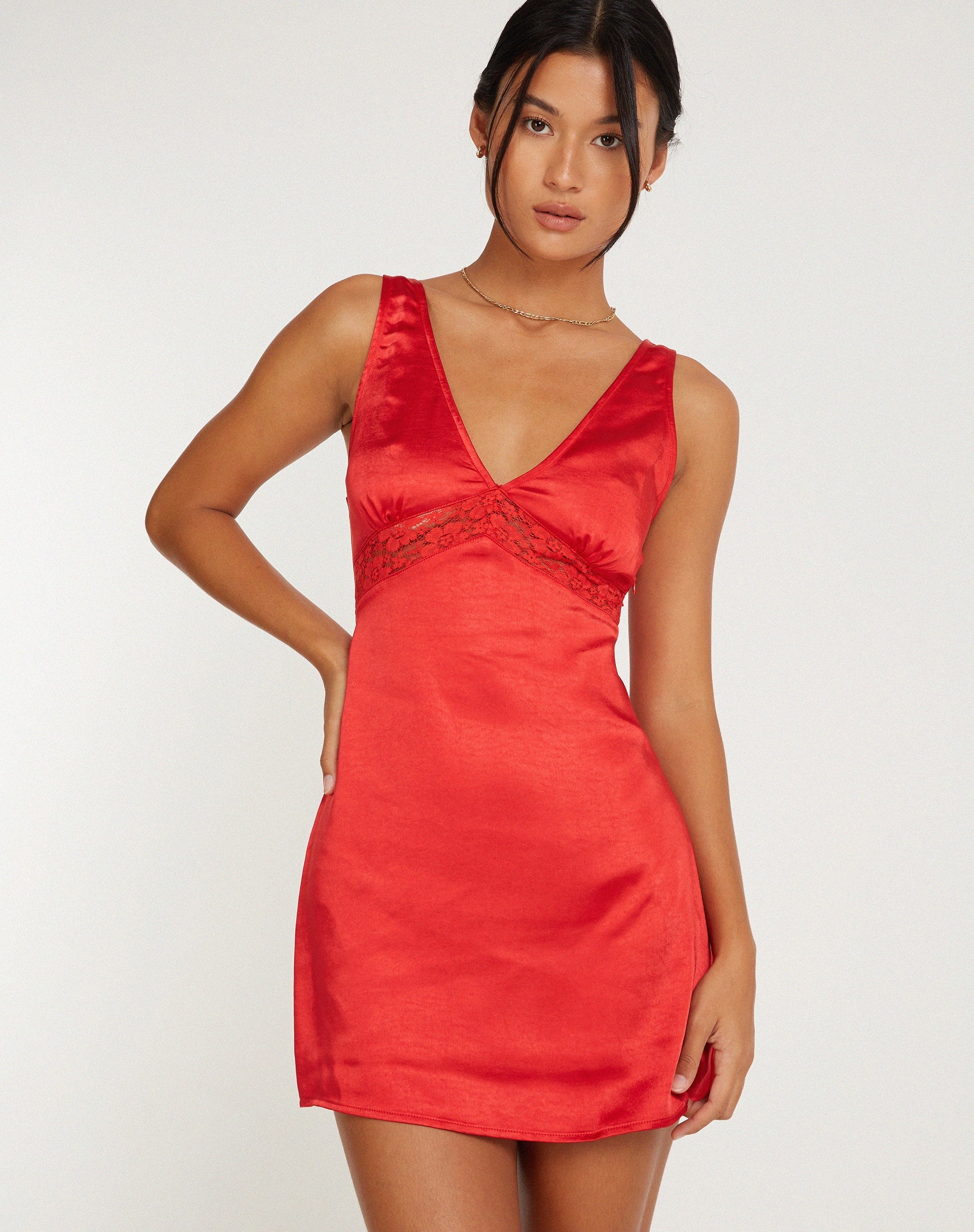 imagen de Oksana Mini Dress in Satin Red