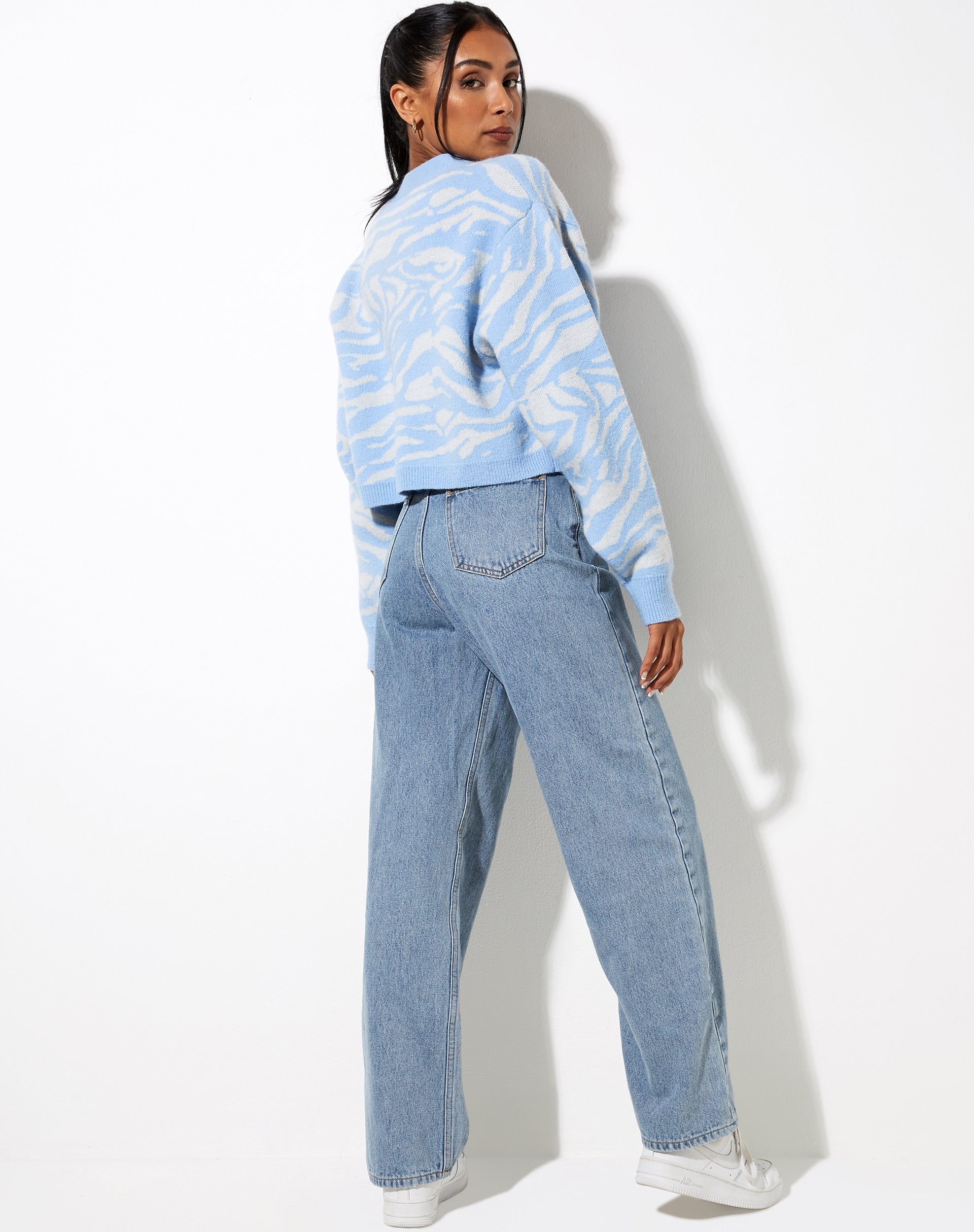 Imagen de Olina Cropped Cardi in Zebra Blue Grey