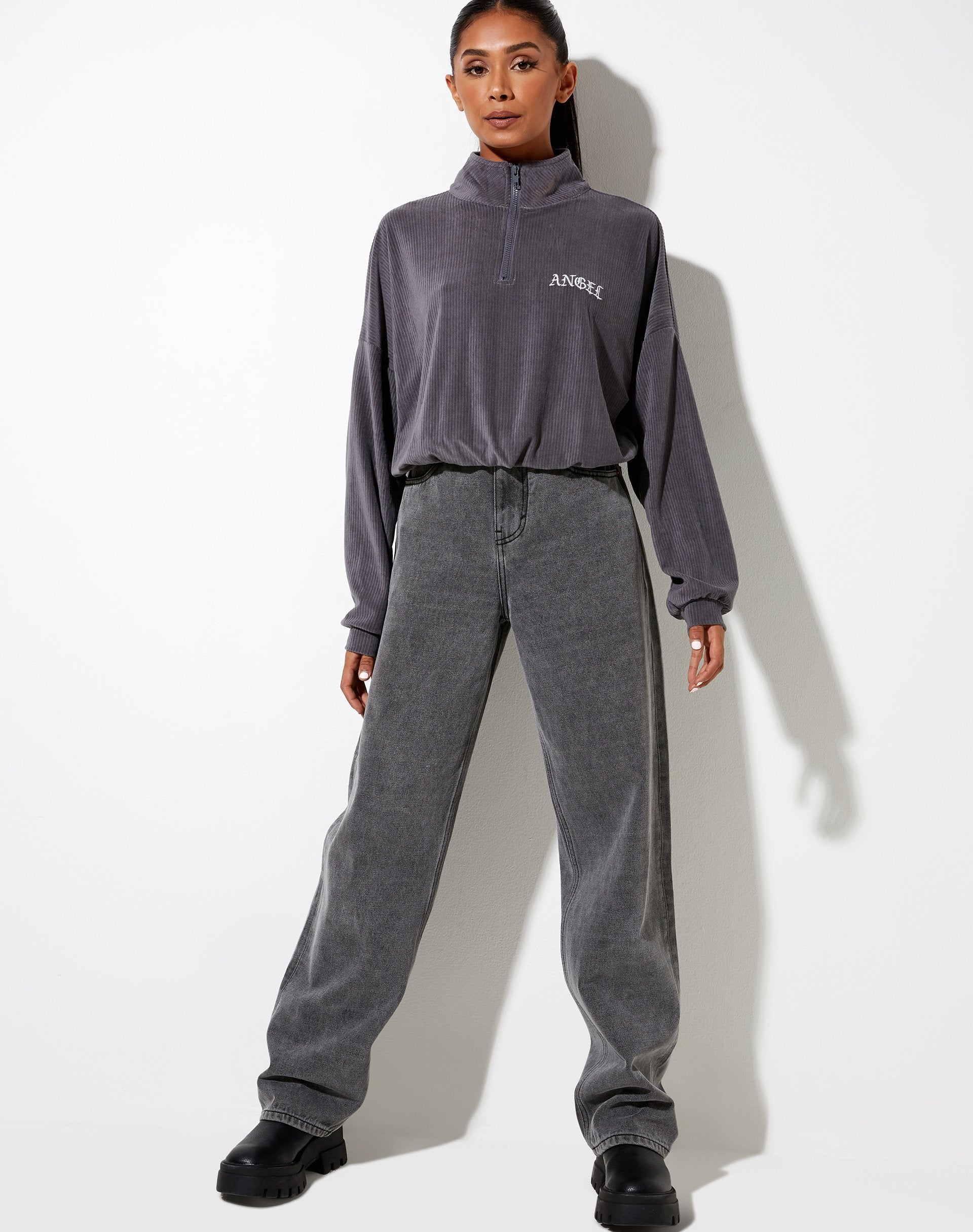 Imagen de Olini Jumper in Charcoal Grey Angel Embro
