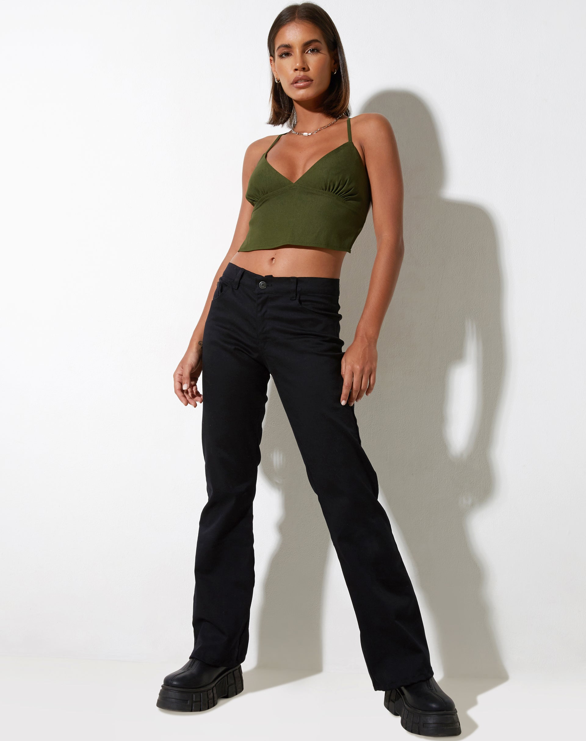 imagen de Ombe Crop Top en Tailoring Olive