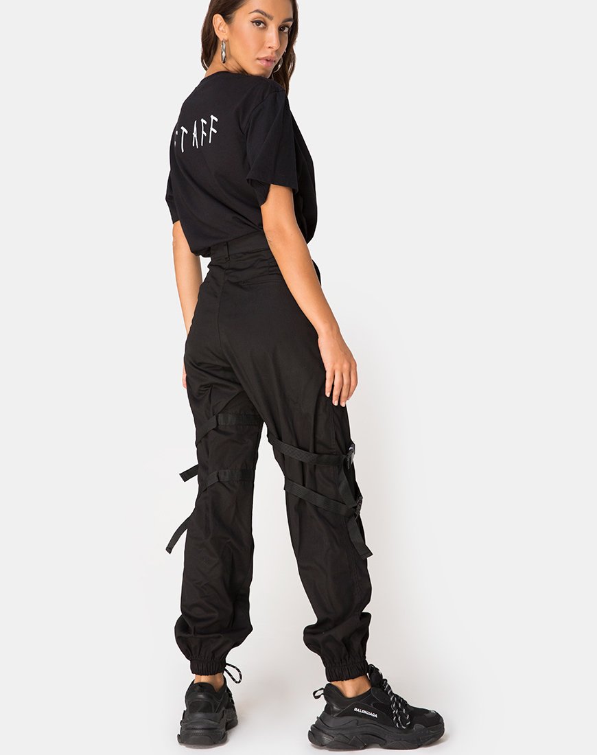 Imagen de Oversize Black Tee in Black on Tour staff by Motel