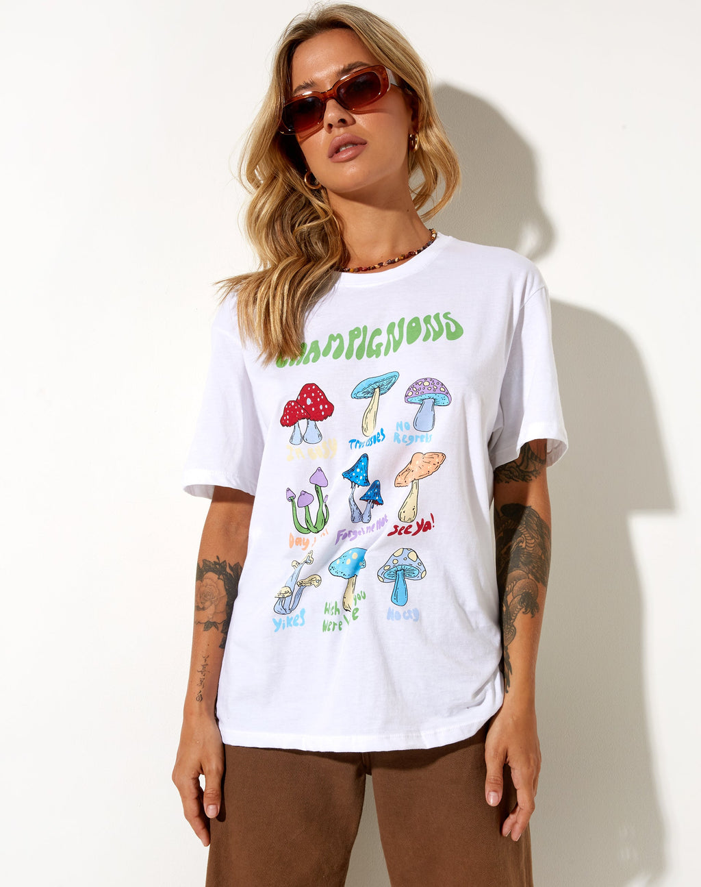 Camiseta básica oversize en blanco Champignons
