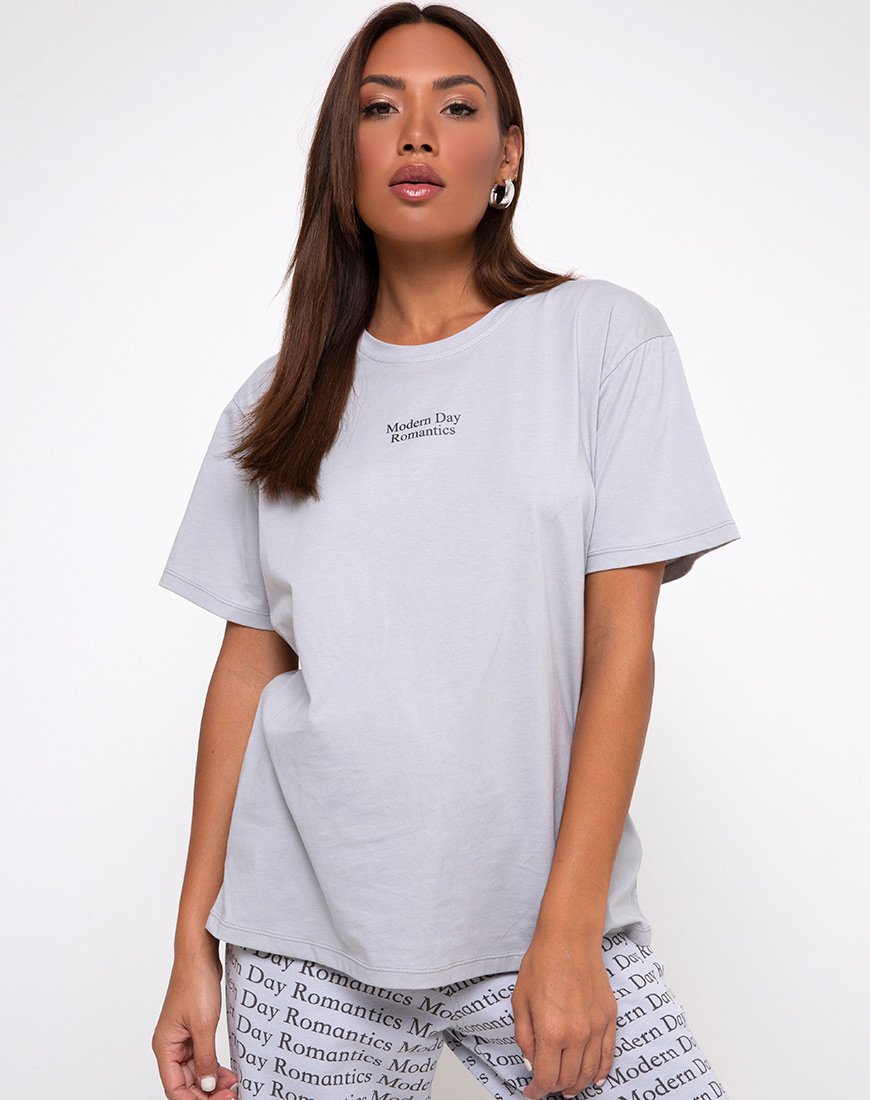 Camiseta básica oversize en Modern Day Romantics Gris