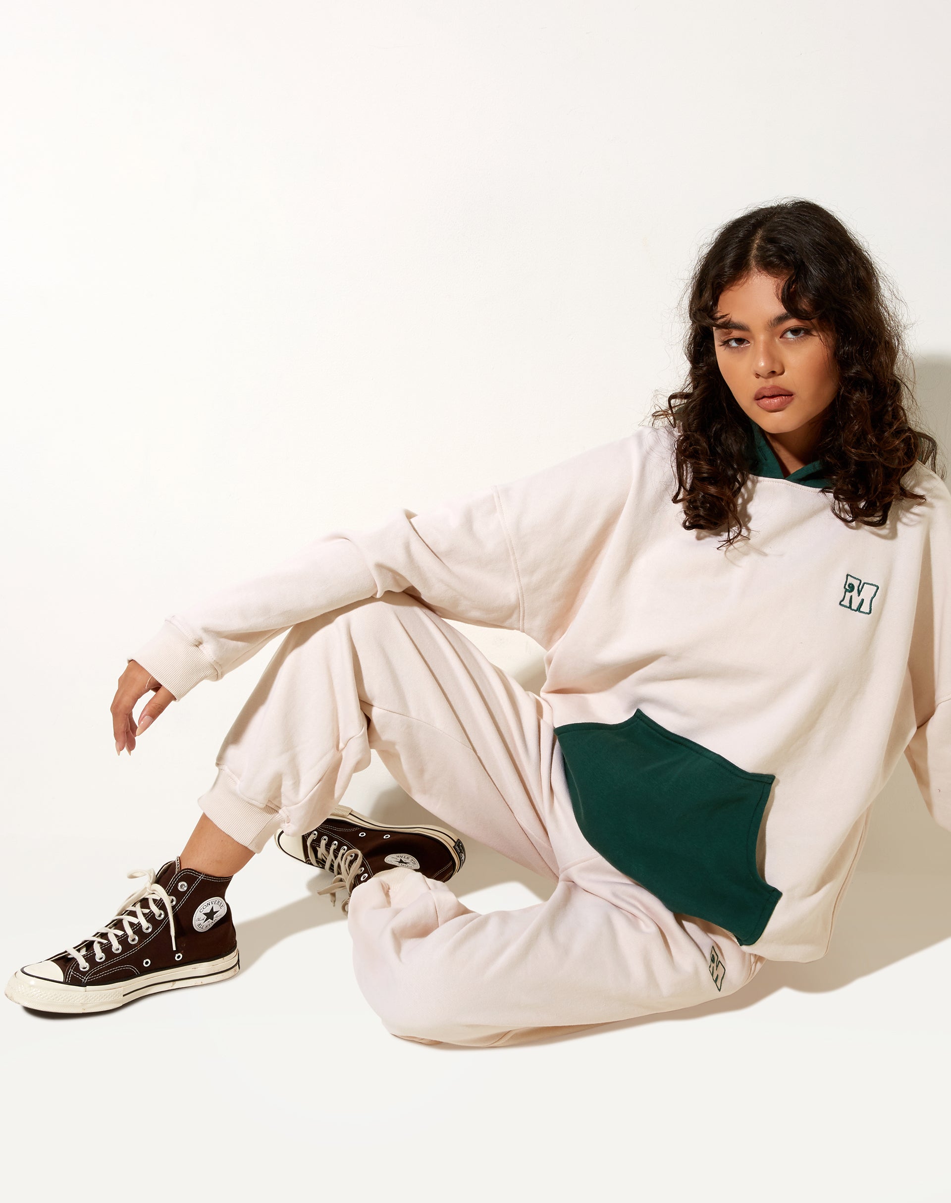 Imagen de Oversize Hoodie in Forest Green Winter White M Embro