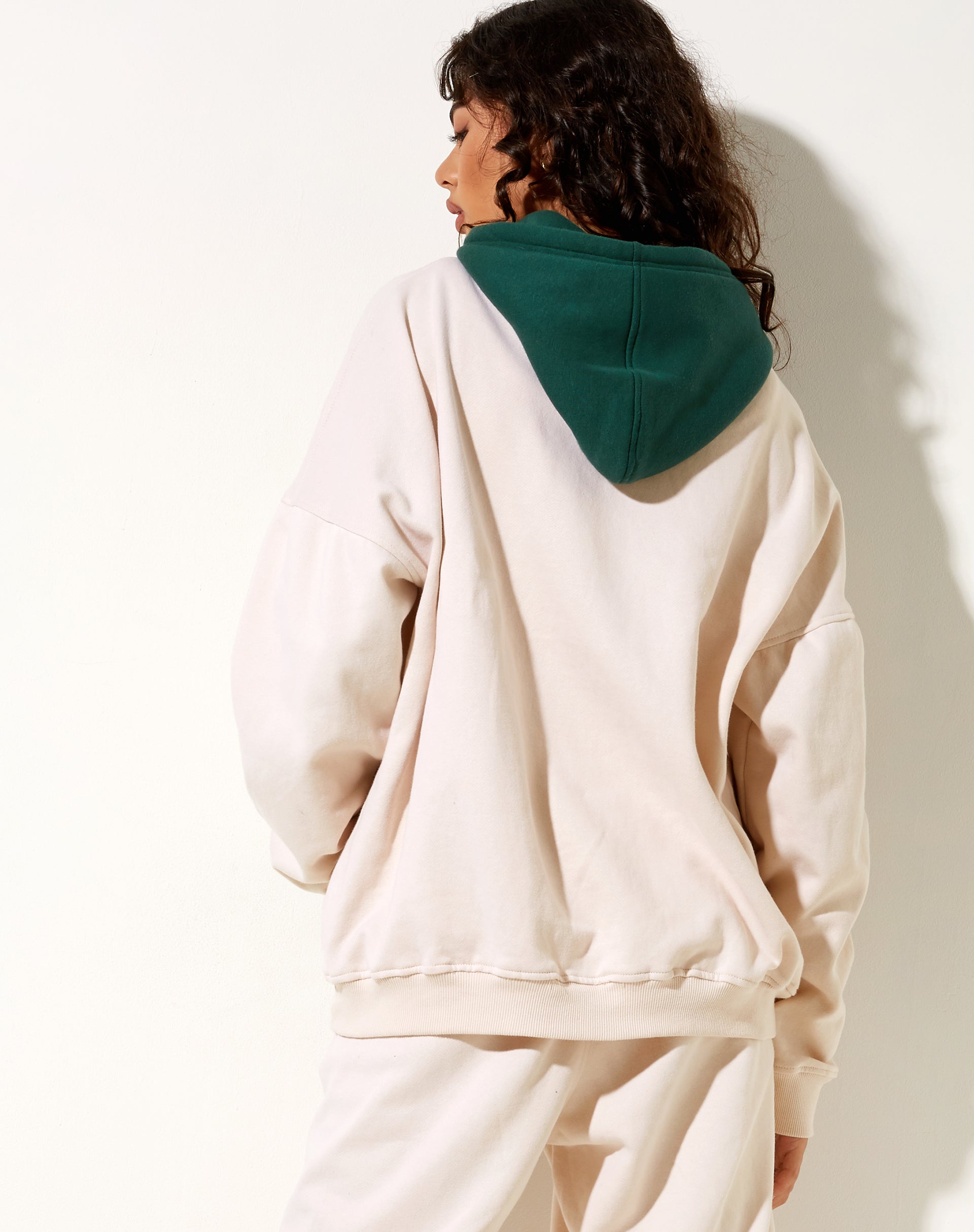 Imagen de Oversize Hoodie in Forest Green Winter White M Embro