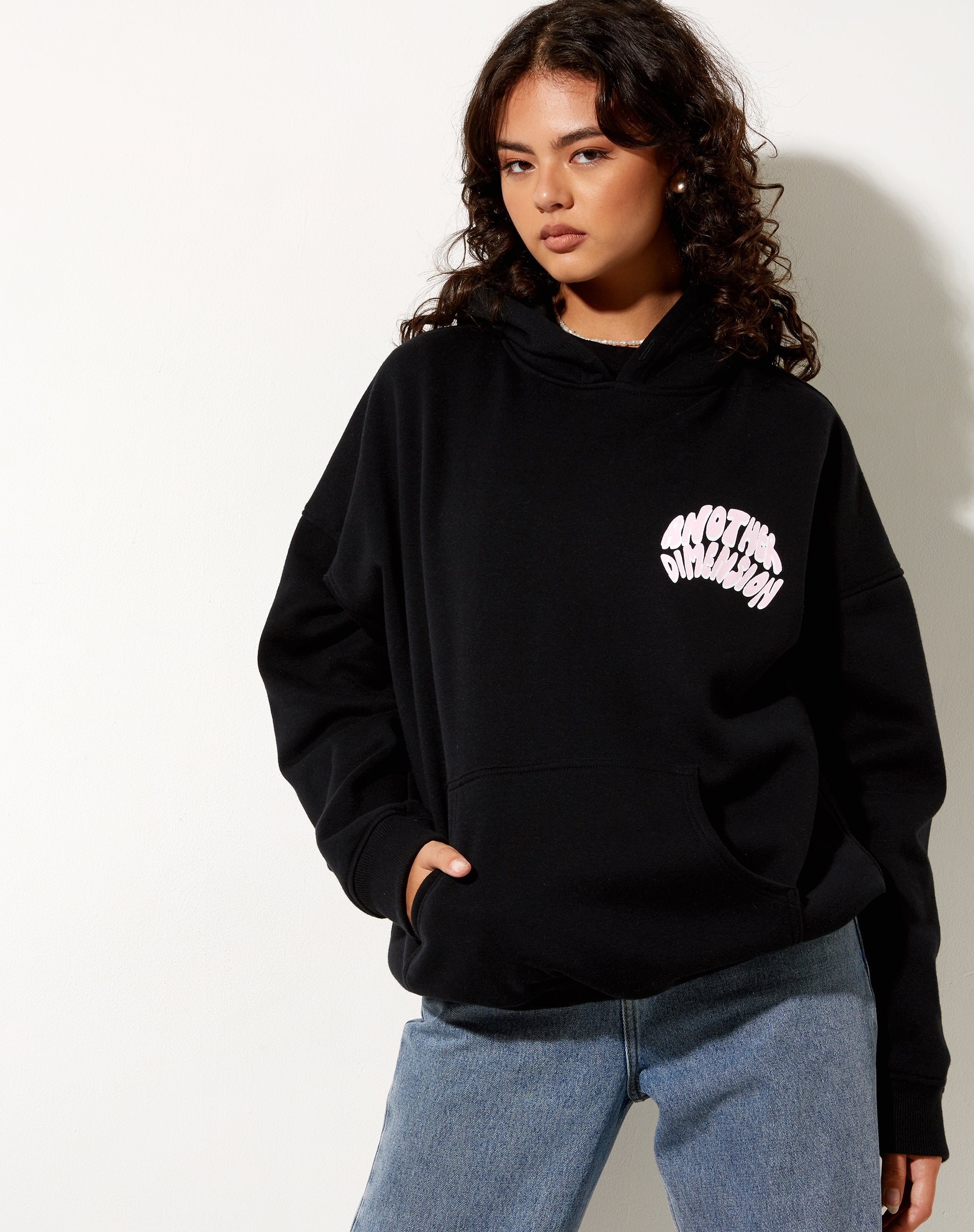Imagen de Oversize Hoodie in Black Otra dimensión