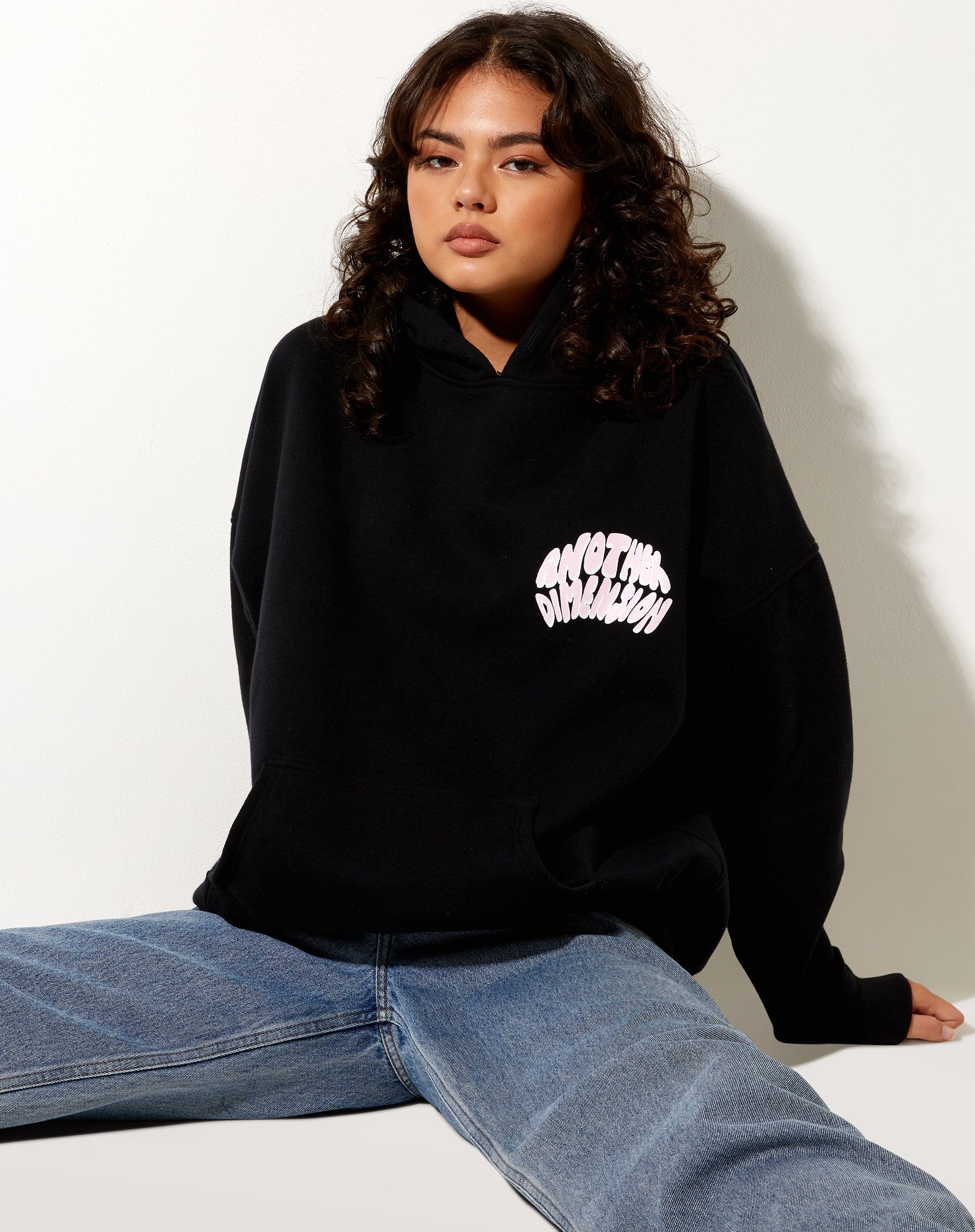 Imagen de Oversize Hoodie in Black Otra dimensión