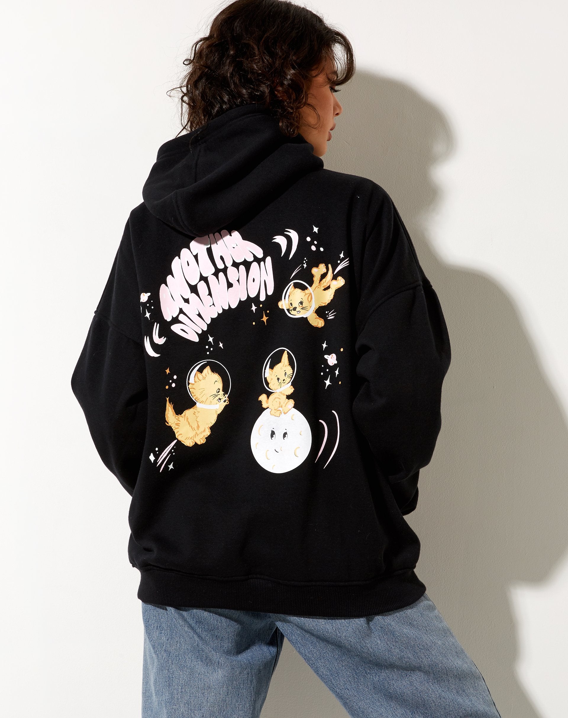 Imagen de Oversize Hoodie in Black Otra dimensión