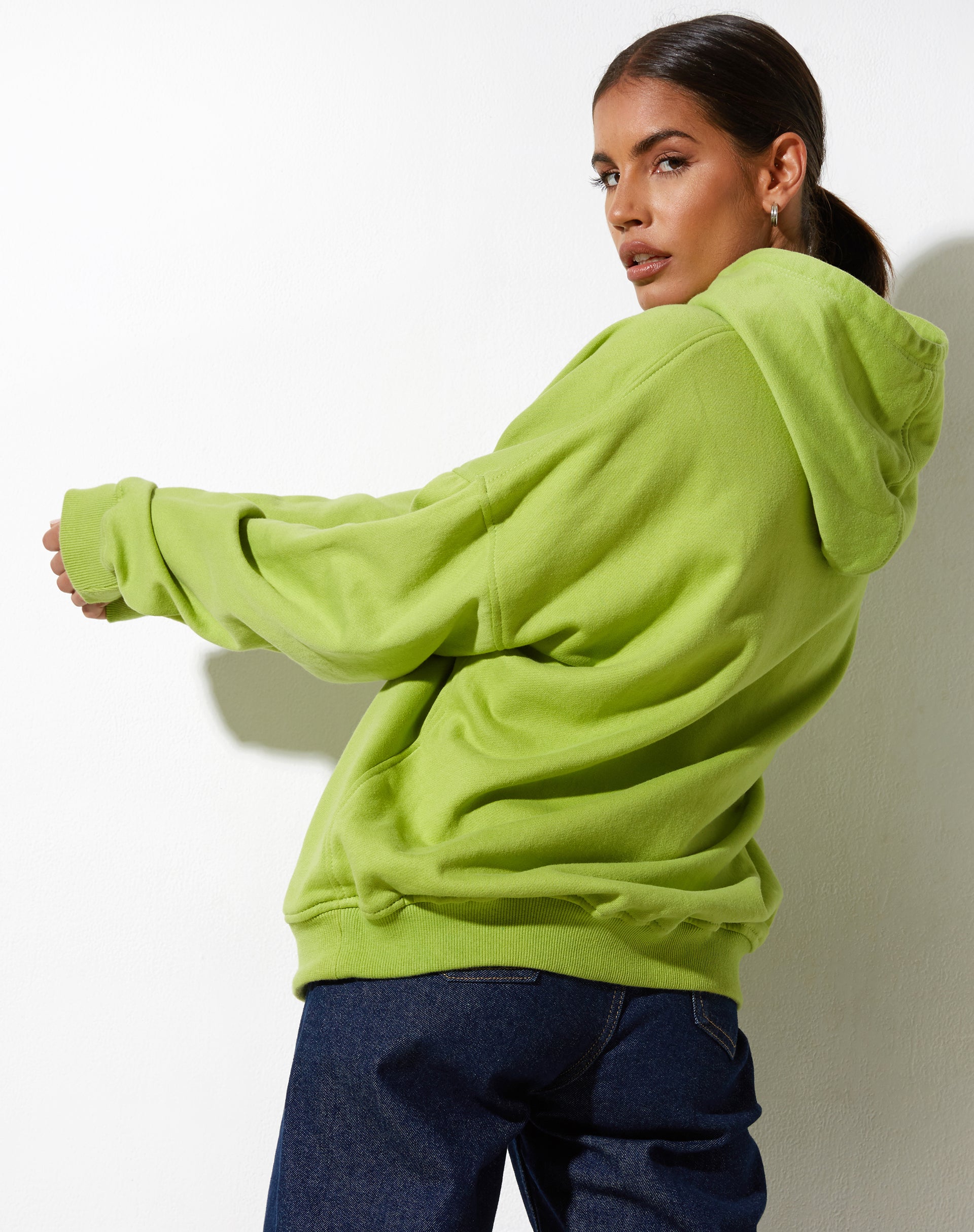 imagen de Oversize Hoodie in Leaf Green Different Embro White