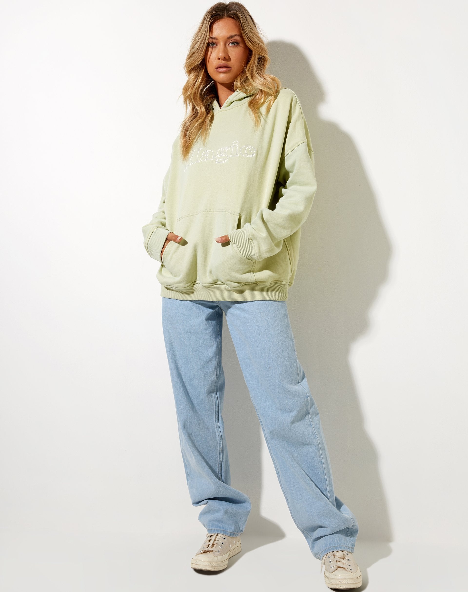 Imagen de Oversize Hoodie in Green Graffiti Magic Embro