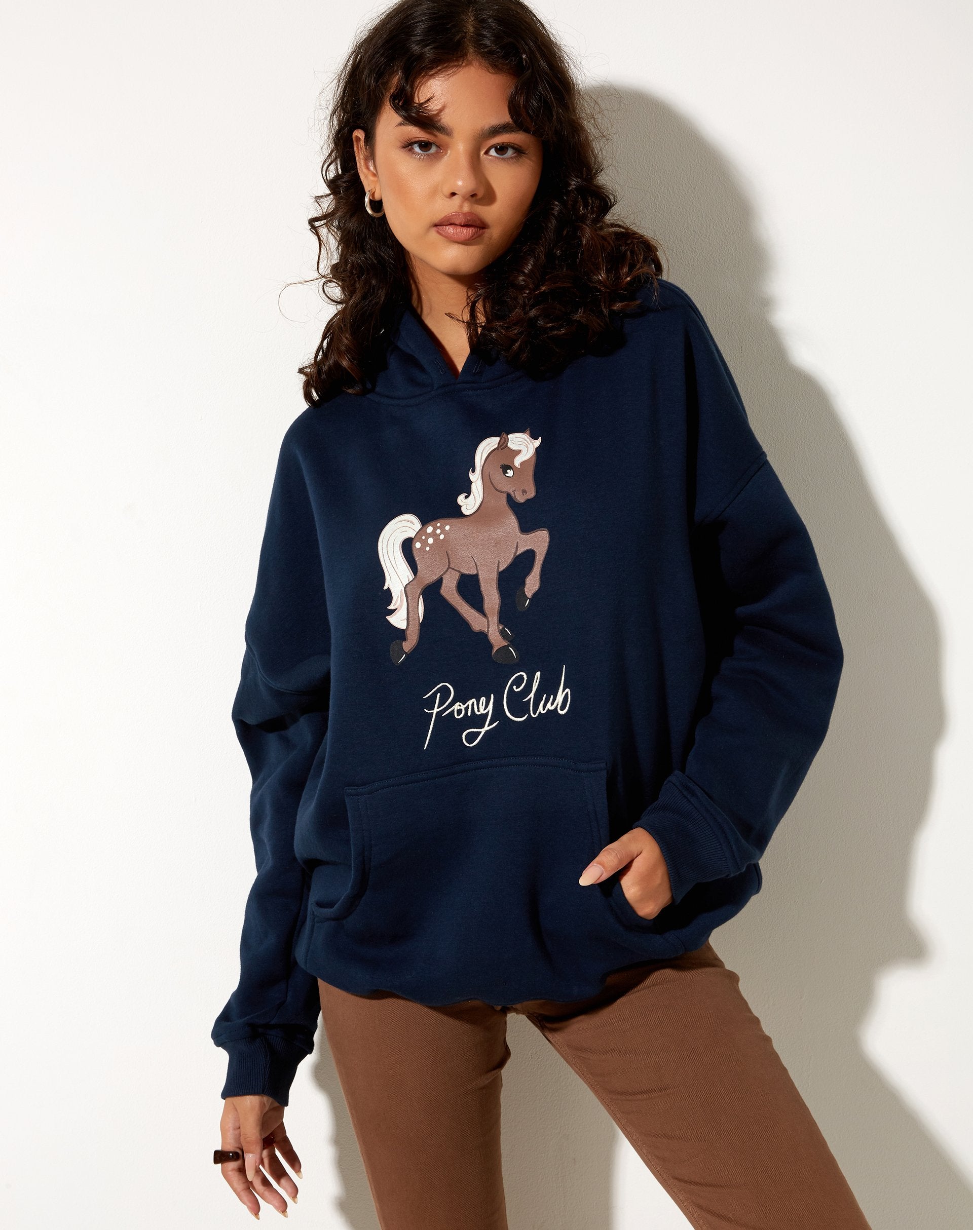 Imagen de Oversize Hoodie in Navy Pony Club Mix Embro