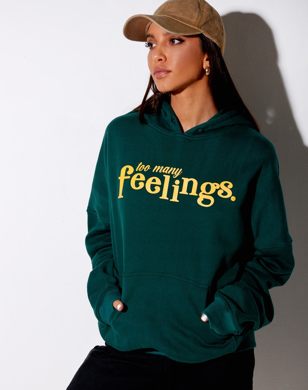Sudadera oversize con capucha 'Too Many Feelings' en verde botella