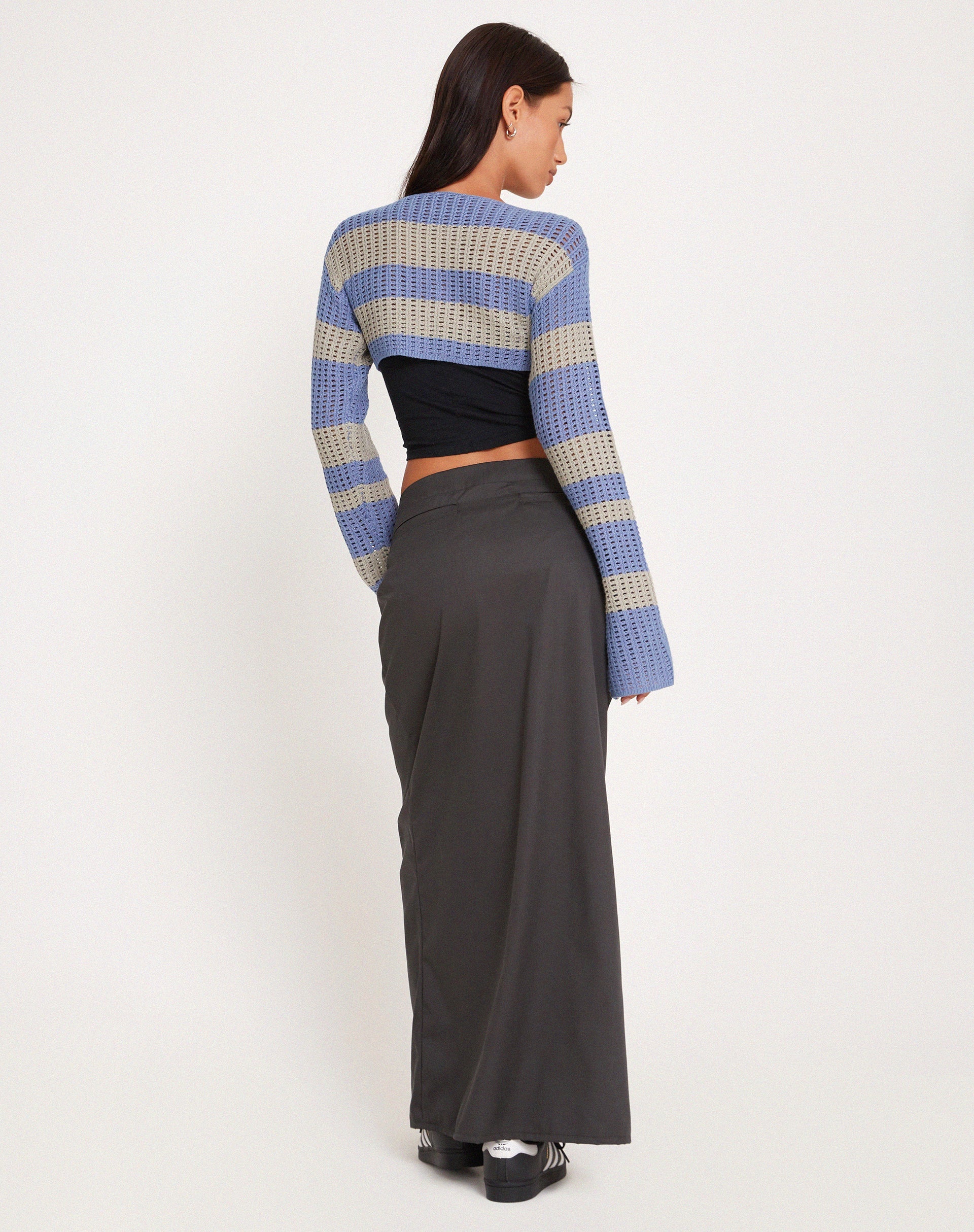 Imagen de Ozzy Bolero Top en Gris Azul