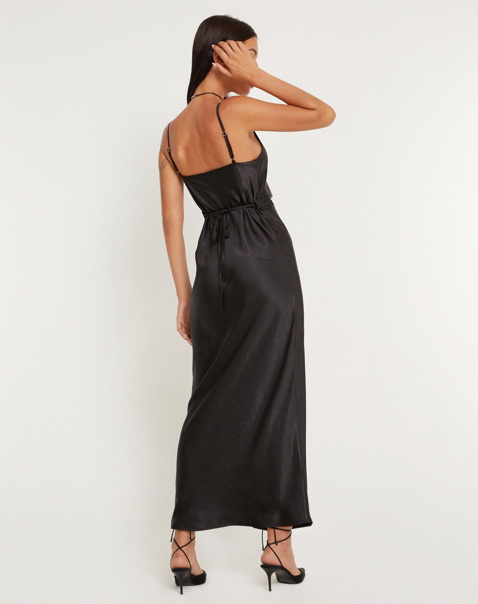 imagen de Padilla Maxi Dress in Satin Black