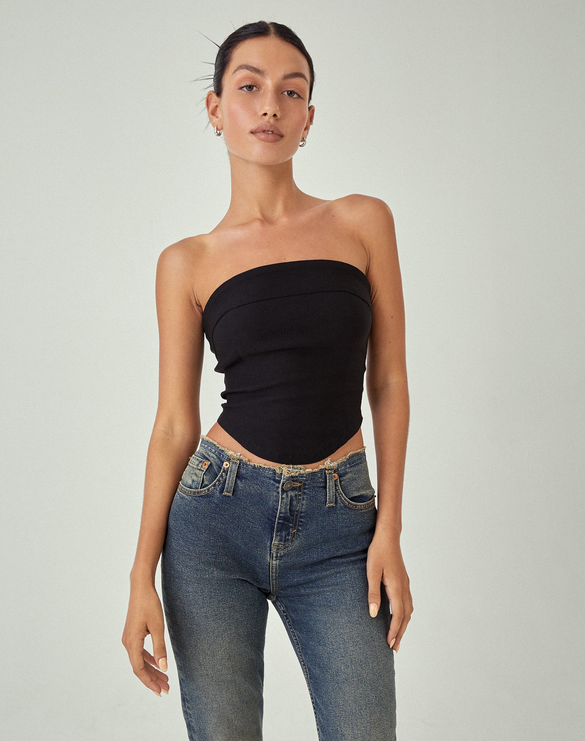 imagen de MOTEL X JACQUIE Panilka Bandeau Top en Negro