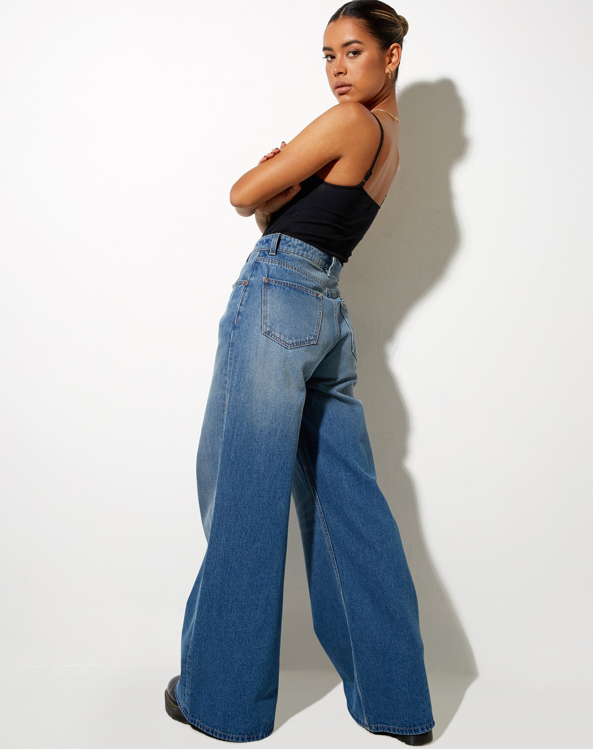 Imagen de Flare Parallel Jeans en Mid Wash