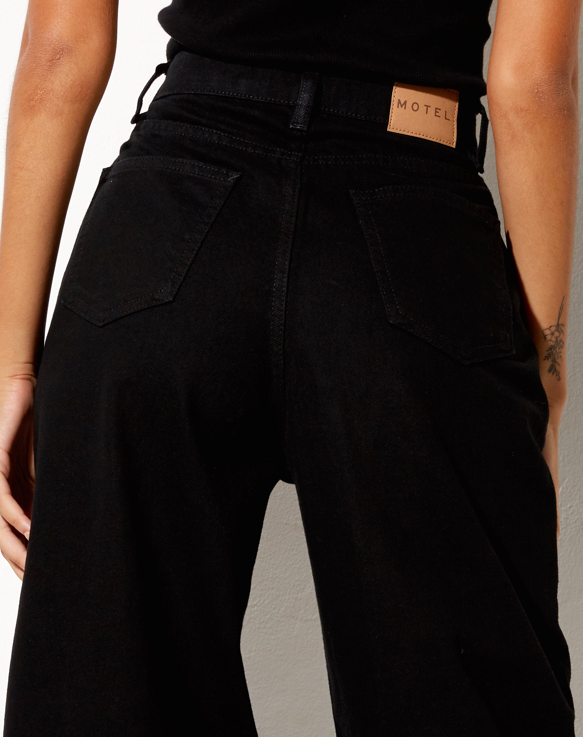 Imagen de Parallel Jeans en Rinse Black Wash