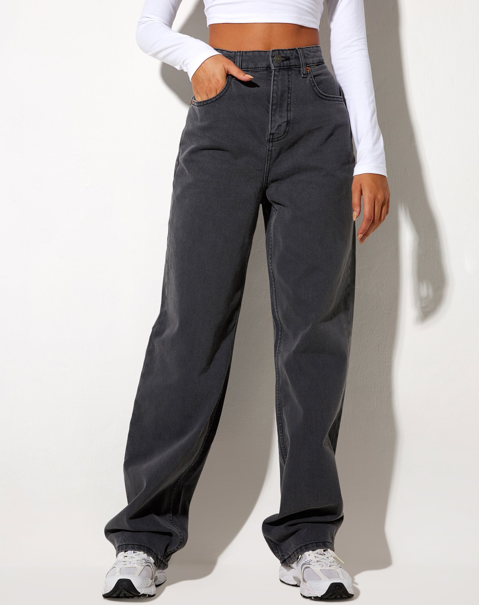 Imagen de Parallel Jeans en gris