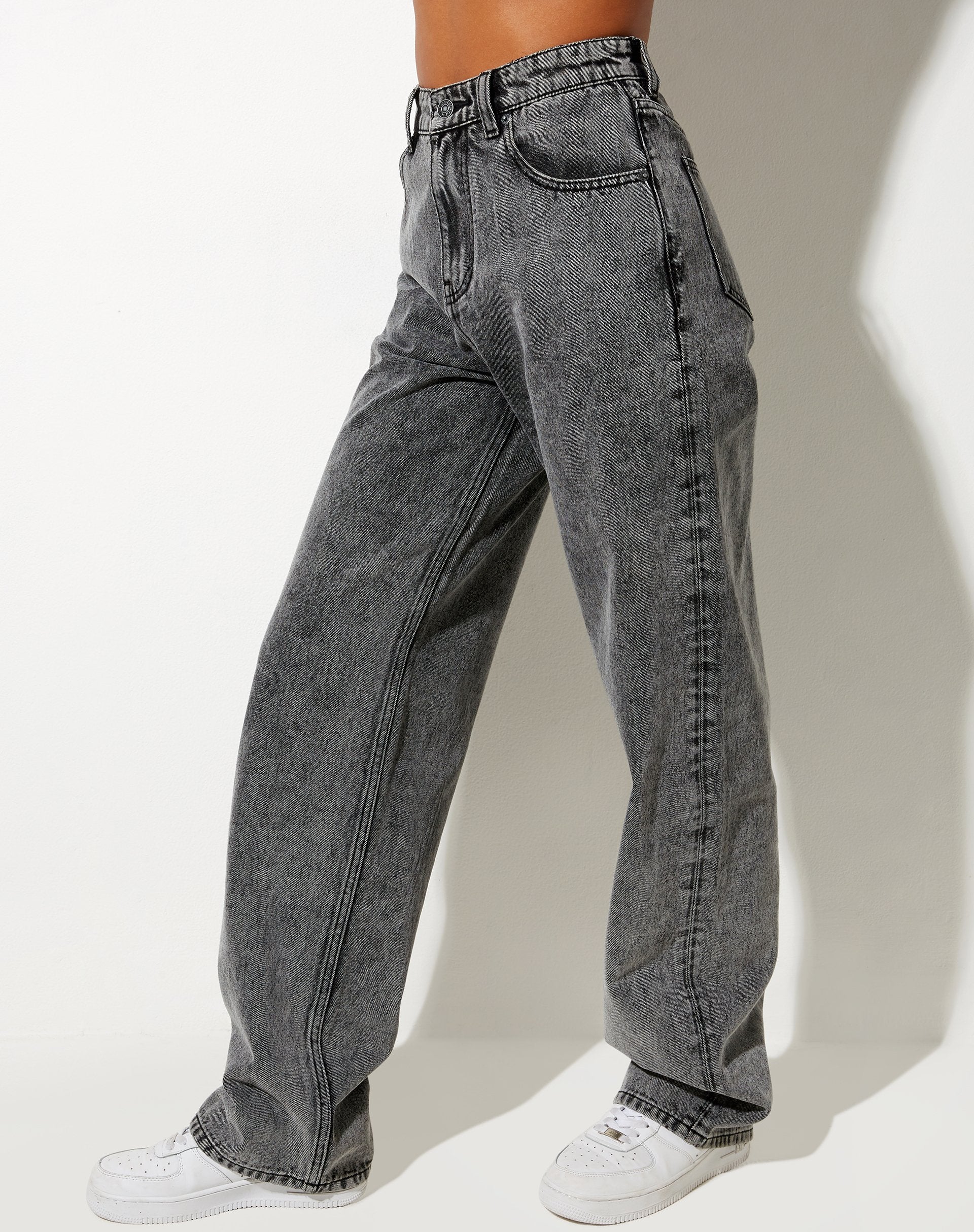 Imagen de Parallel Jeans en negro ácido
