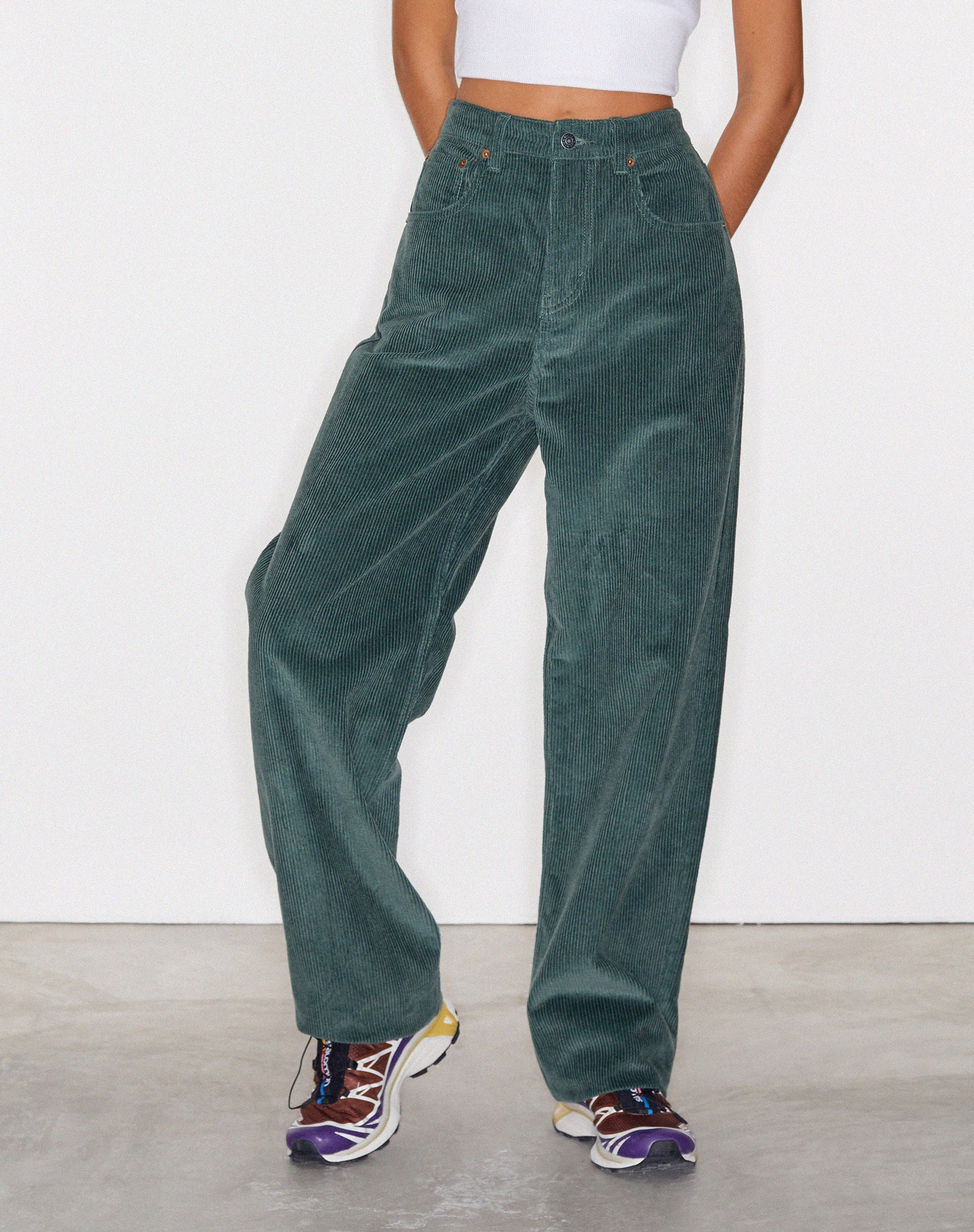 Imagen de Parallel Trouser in Cord Bottle Green