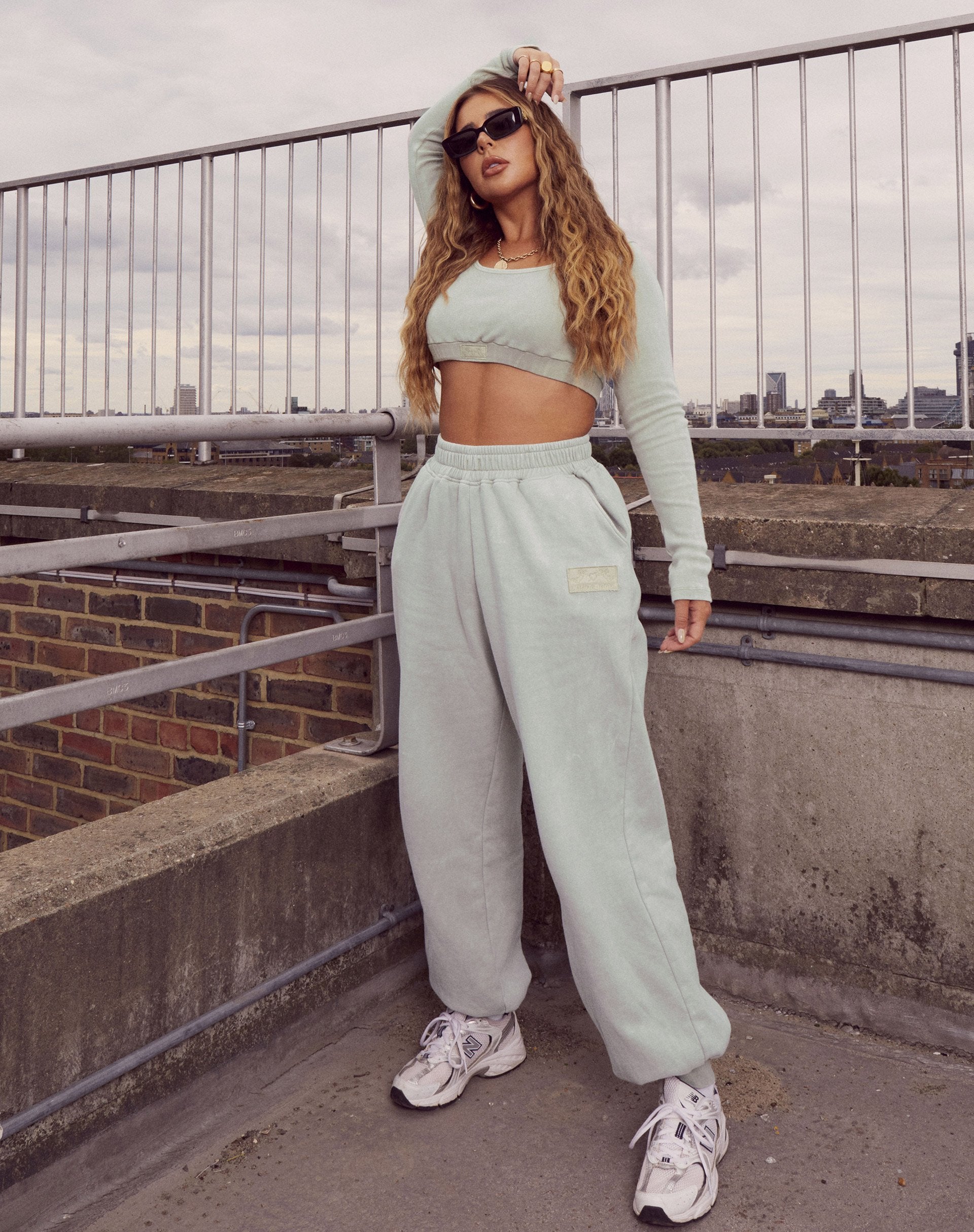 Imagen de Roider Jogger en crudo Cherub LAmour Label Embro