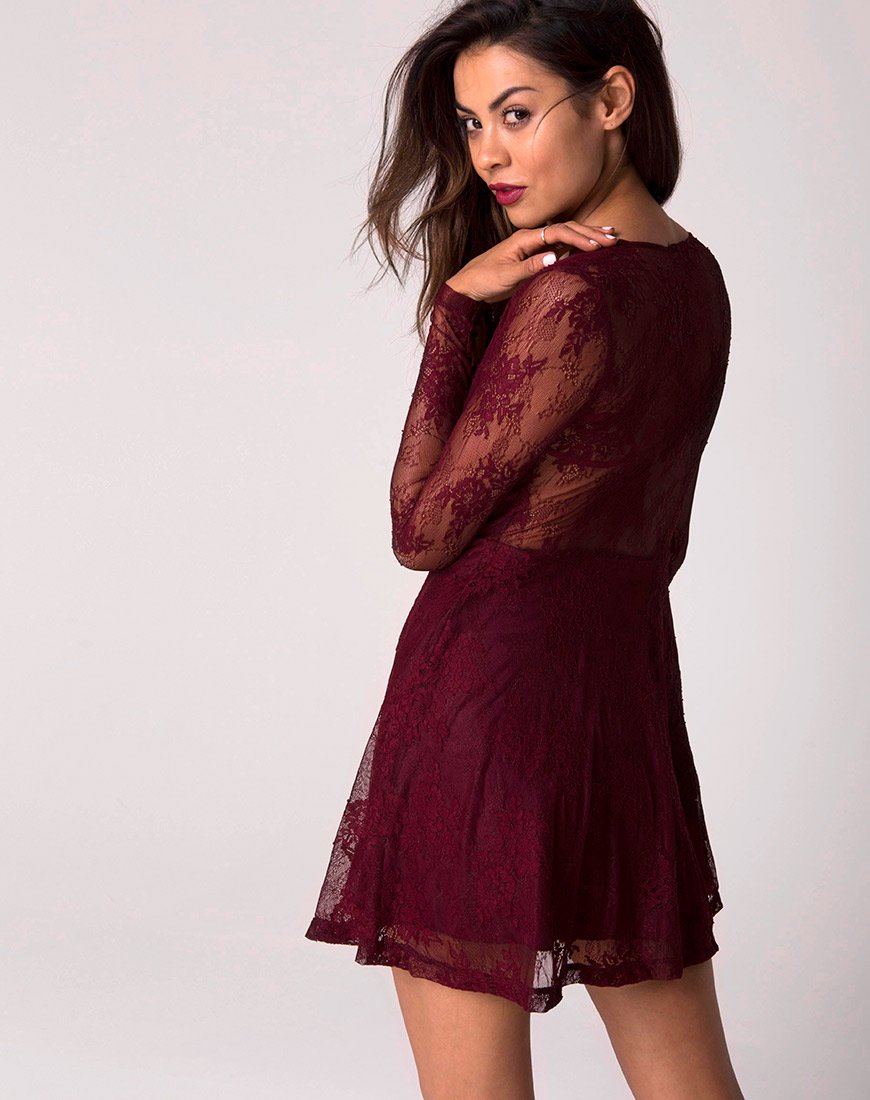 Vestido Penley Skater en Femme Lace Granate
