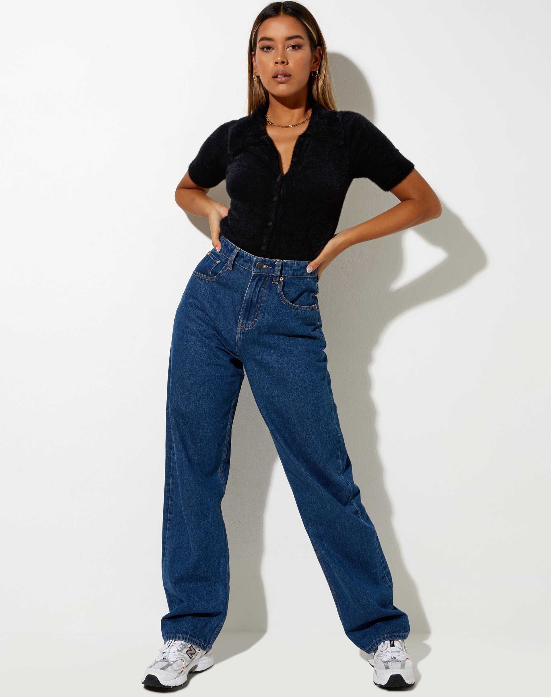 Imagen de Pevita Crop Top en Fluffy Knit Negro