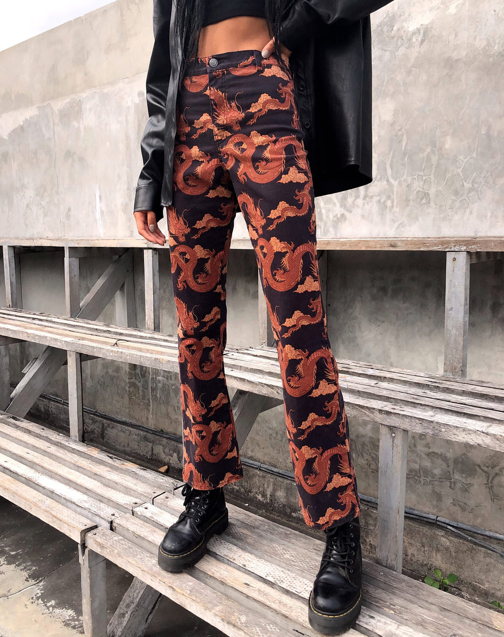 Pantalón Zoven Flare Naranja Dragón Tonal