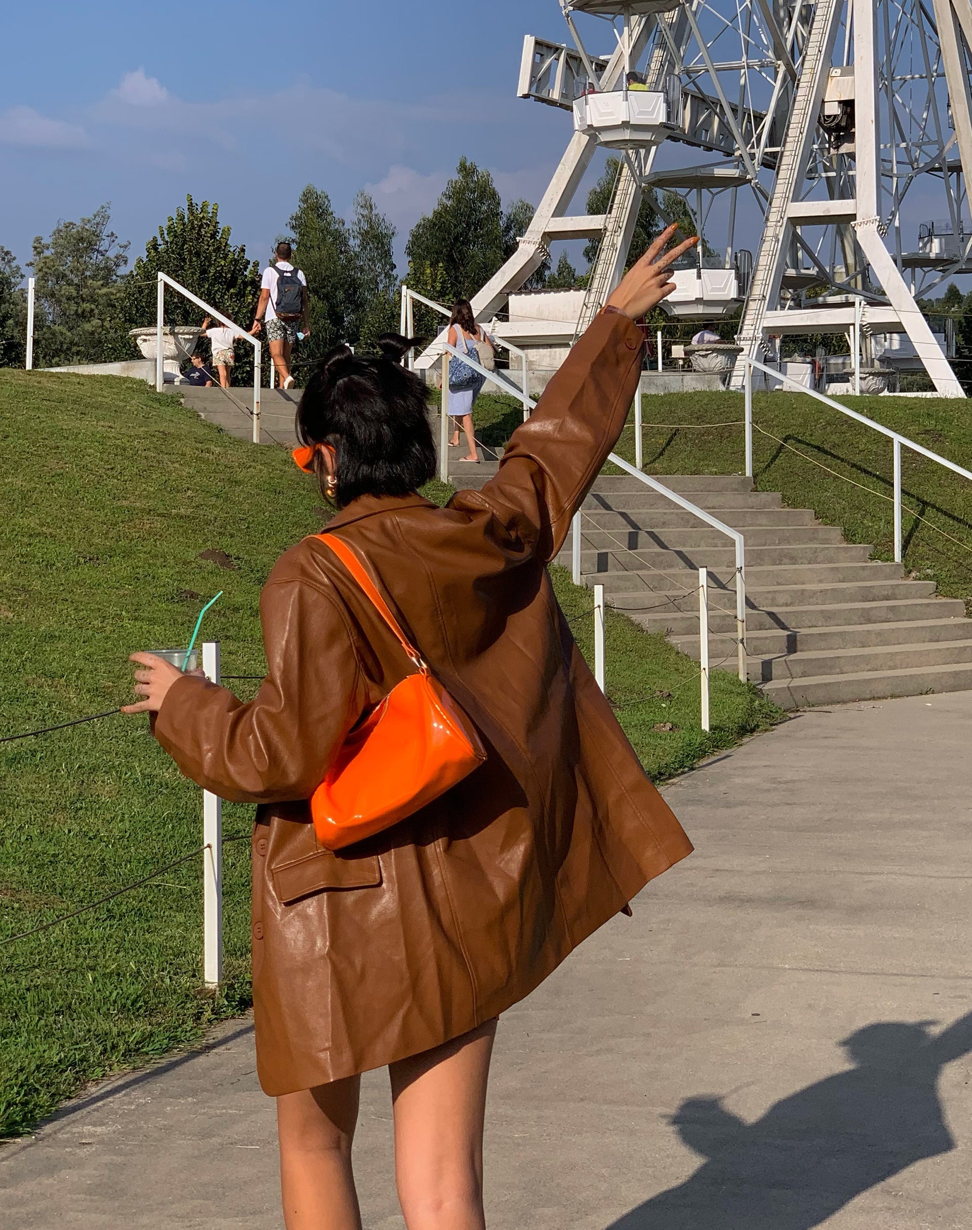 Imagen de MOTEL X IRIS Saken Blazer en PU Chocolate