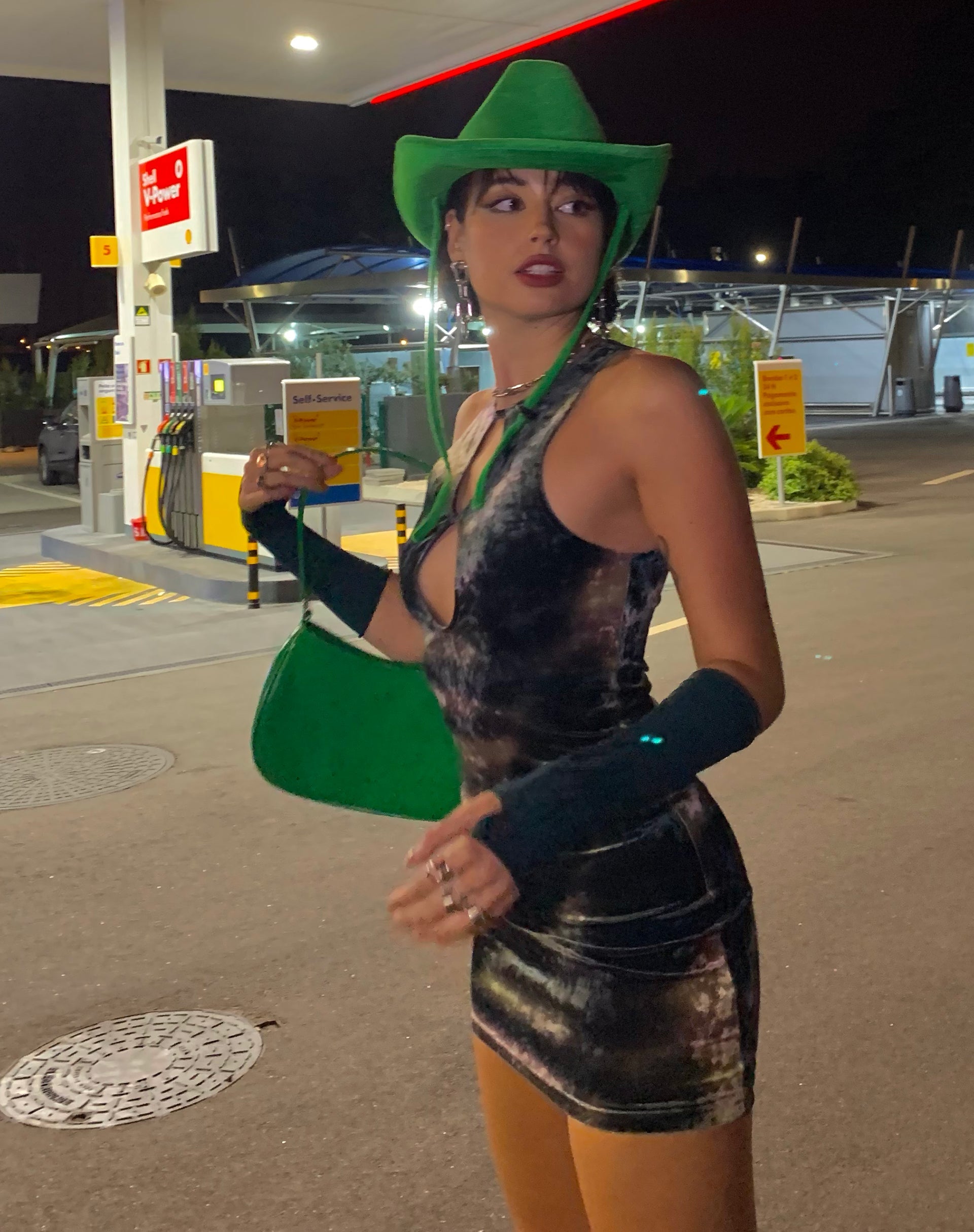 Imagen de MOTEL X IRIS Alannah Bodycon Dress in Abstract Camo