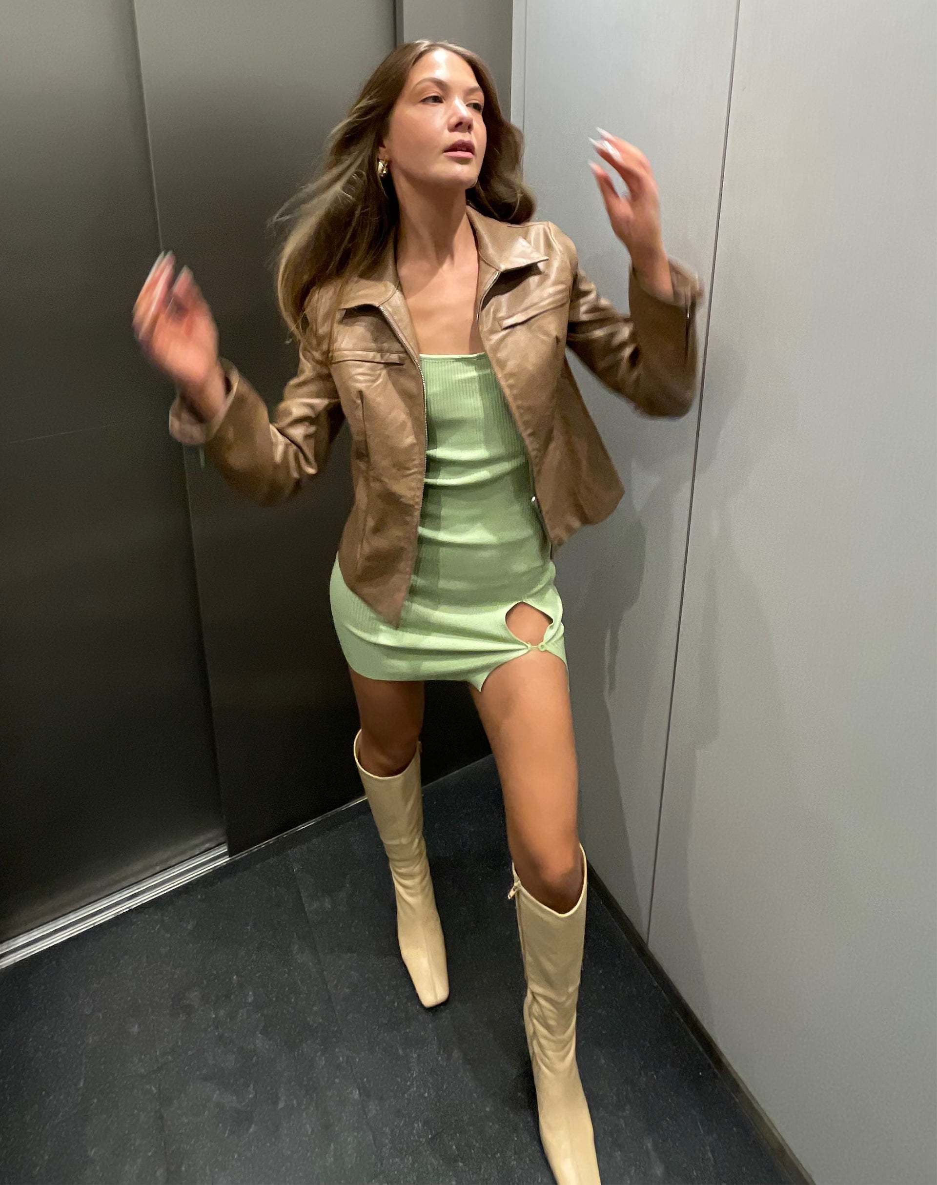 imagen de MOTEL X JACQUIE Yanda Bodycon Dress in Rib Knit Pastel Lime