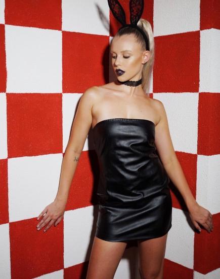 Imagen de Brandy Bodycon Dress in Vegan Leather Negro