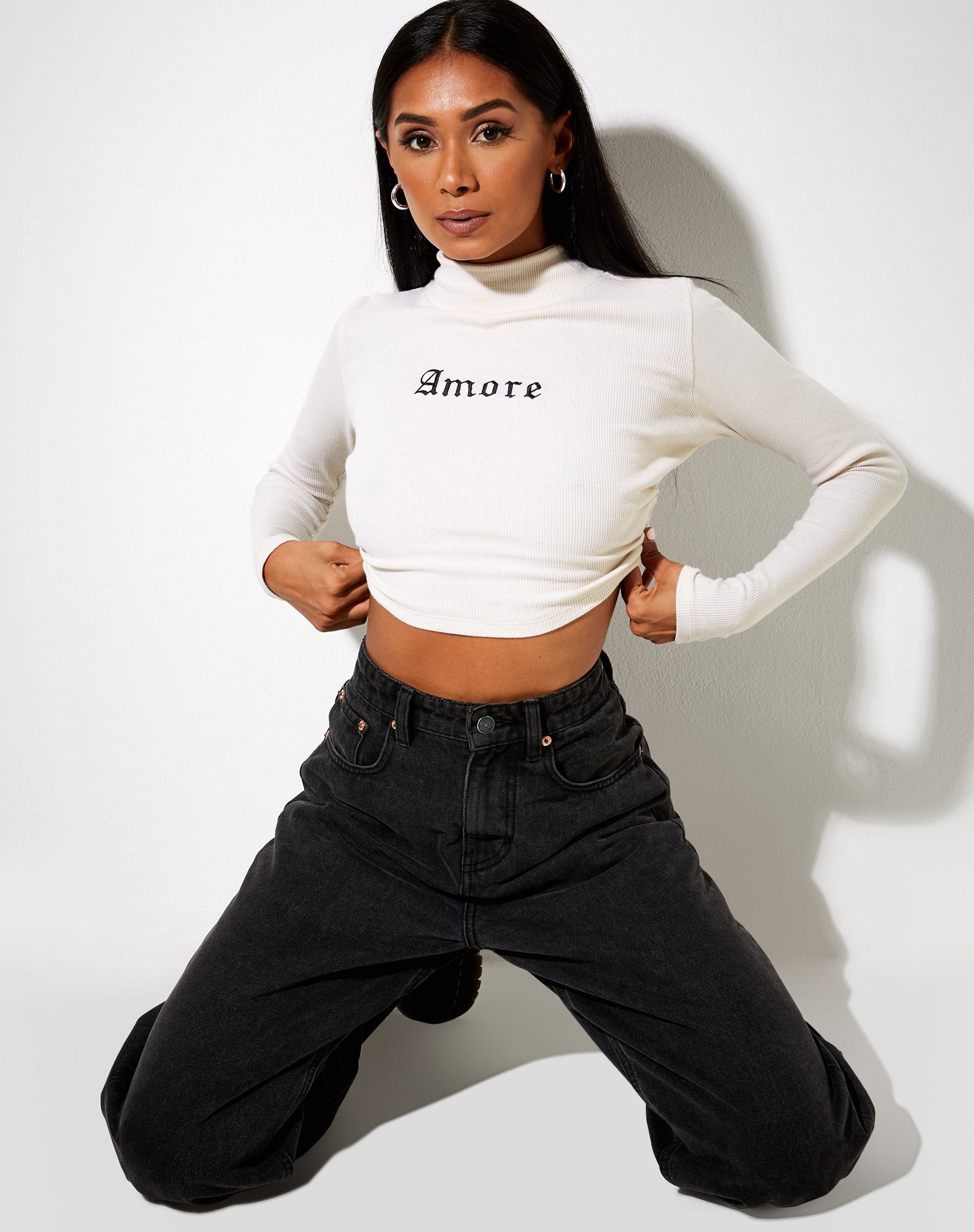 Imagen de Quelia Crop Top en canalé Invierno Blanco Amore Embro