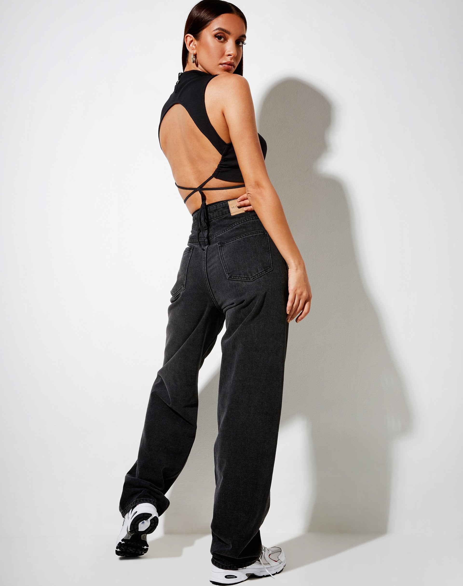Imagen de Quera Crop Top en Rib Negro Angelic Embro