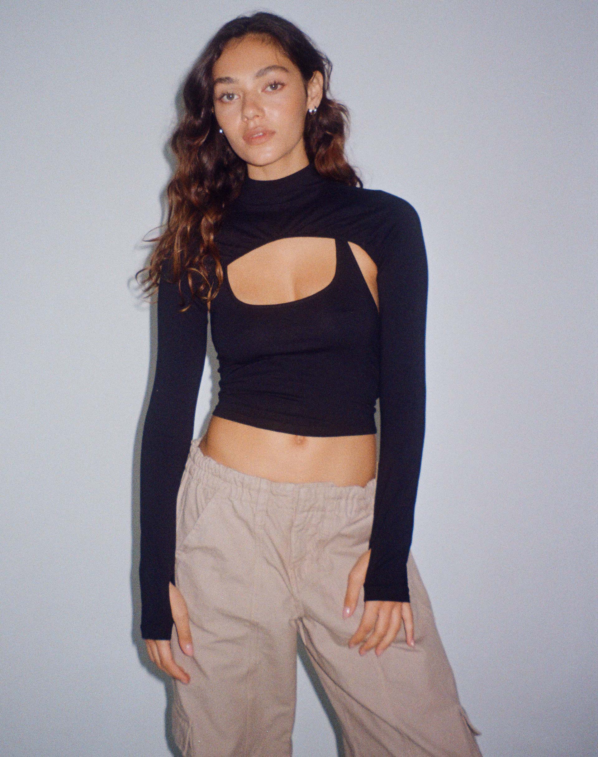 imagen de Raccet Long Sleeve Crop Top in Black