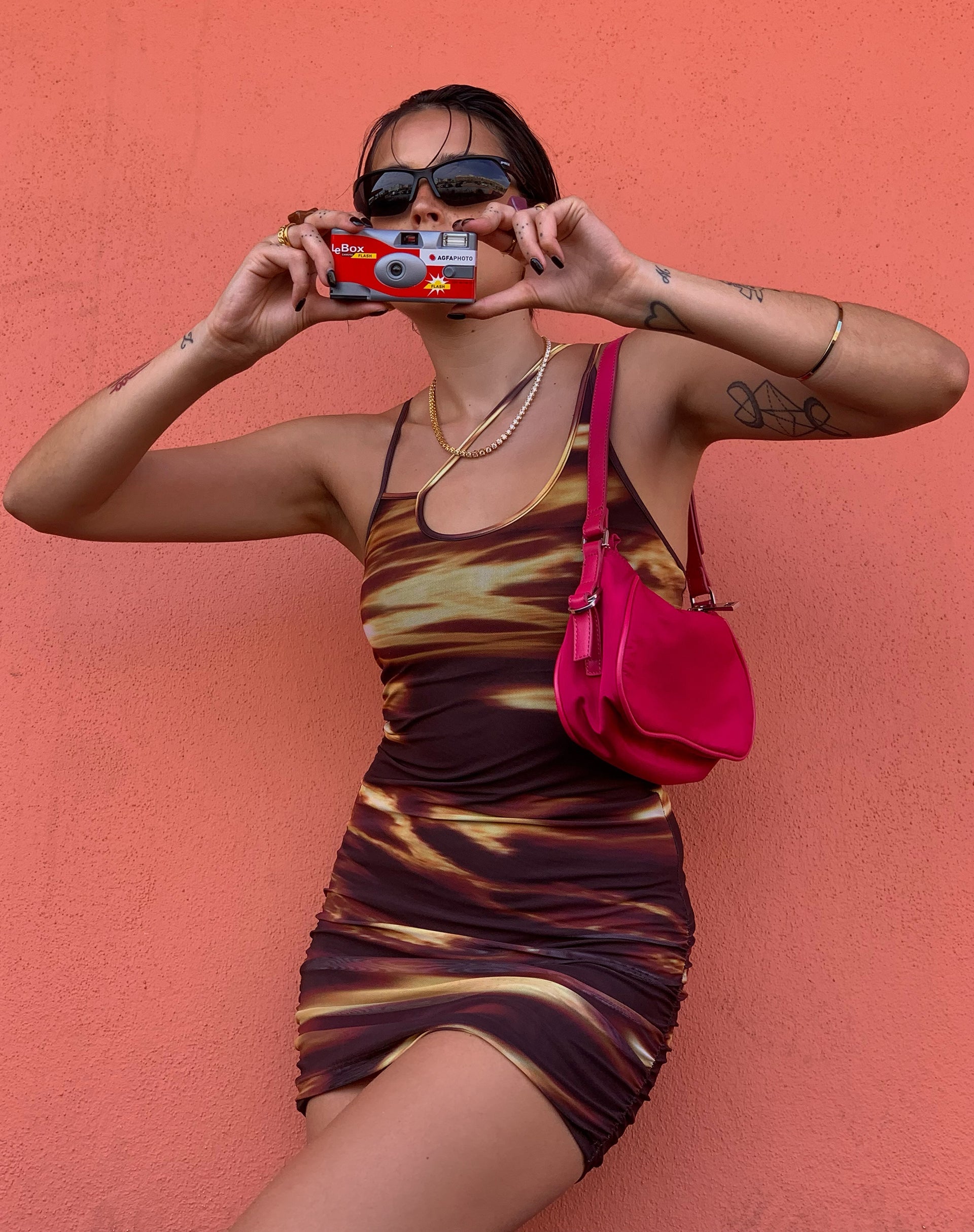 Imagen de MOTEL X IRIS Ranti Bodycon Dress in Bleach Drip