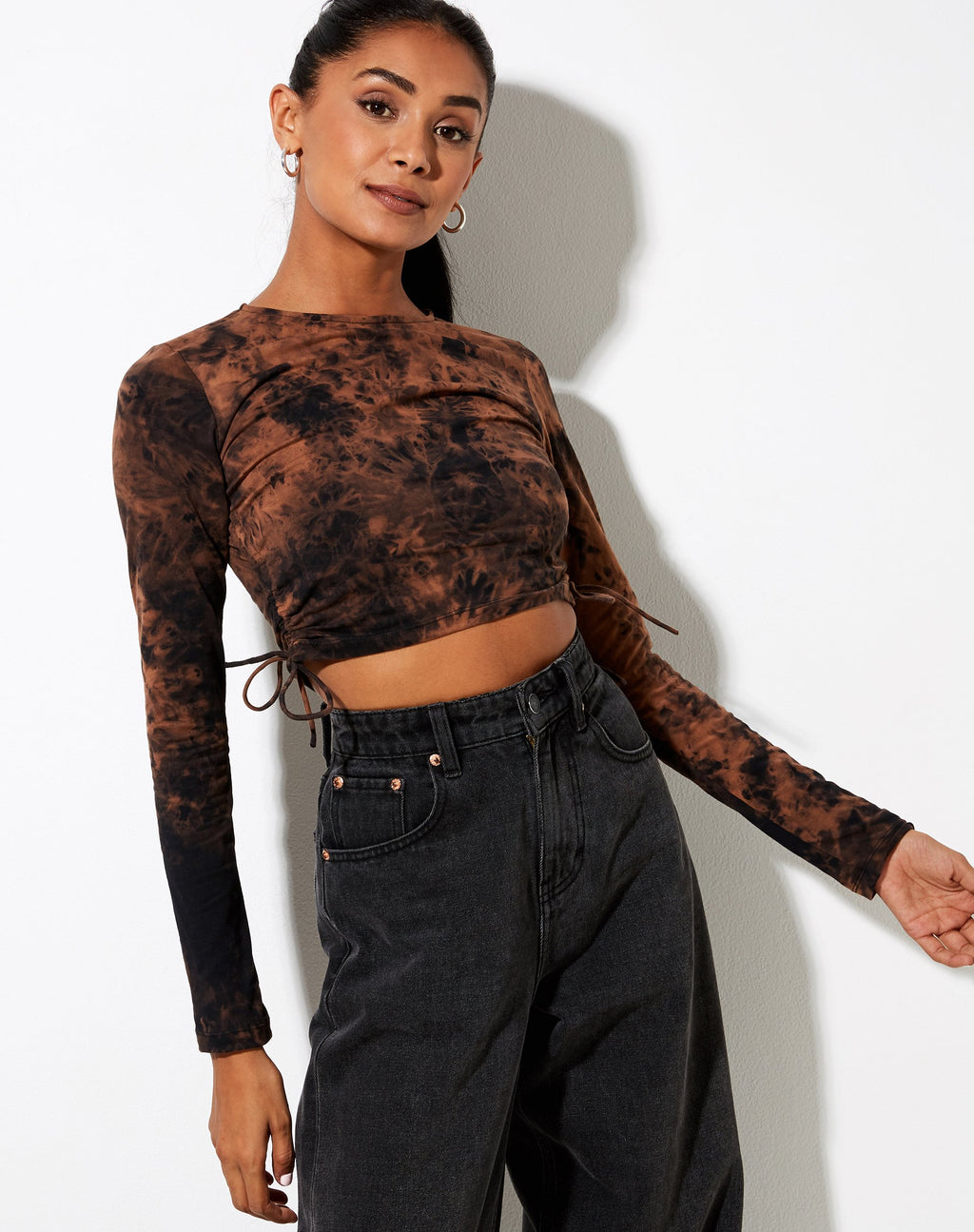 Razelo Crop Top en Negro Óxido Tie Dye