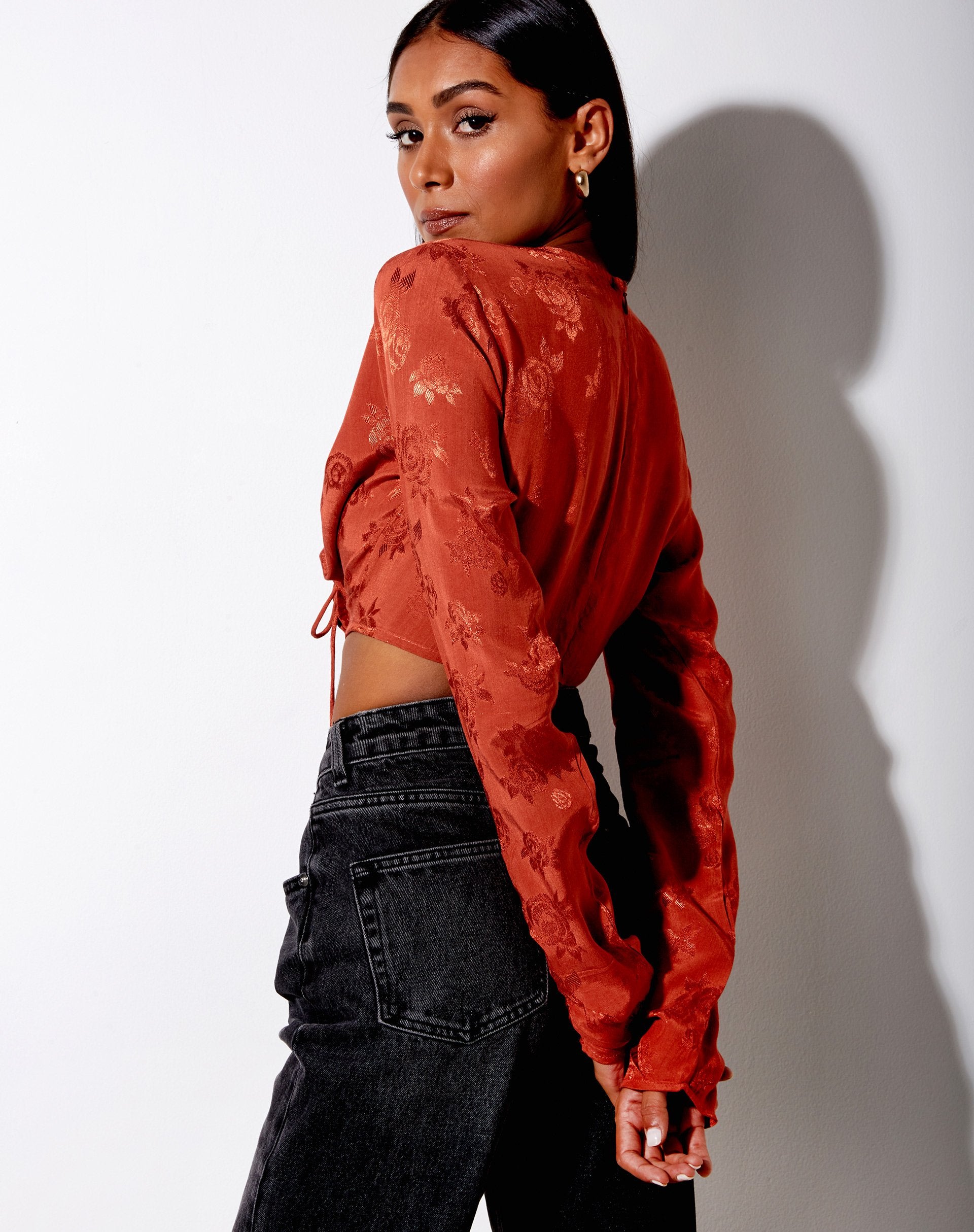 Imagen de Rean Crop Top en satén Rosa Cobre
