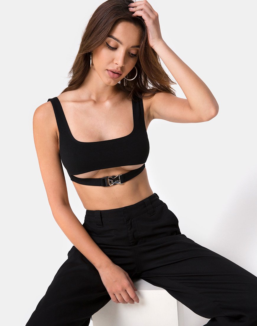 Crop Top Reka en negro con hebilla plateada
