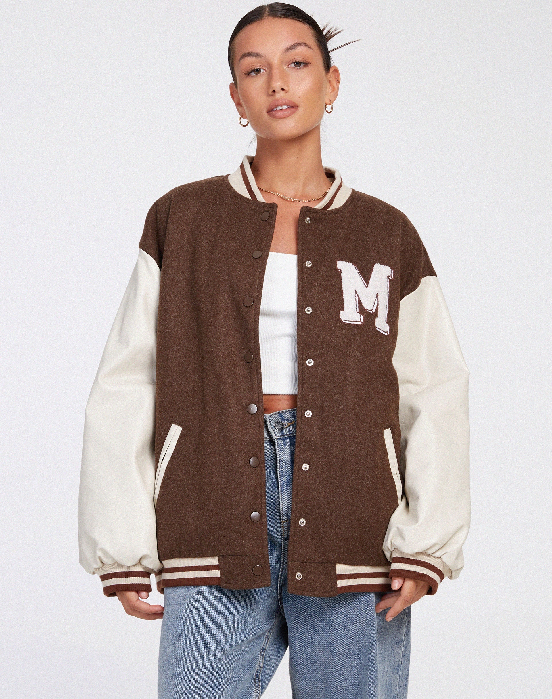 Imagen de la chaqueta Bama Varsity en marrón Beige
