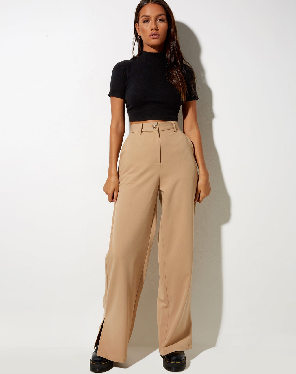 Pantalón Gege en almendra