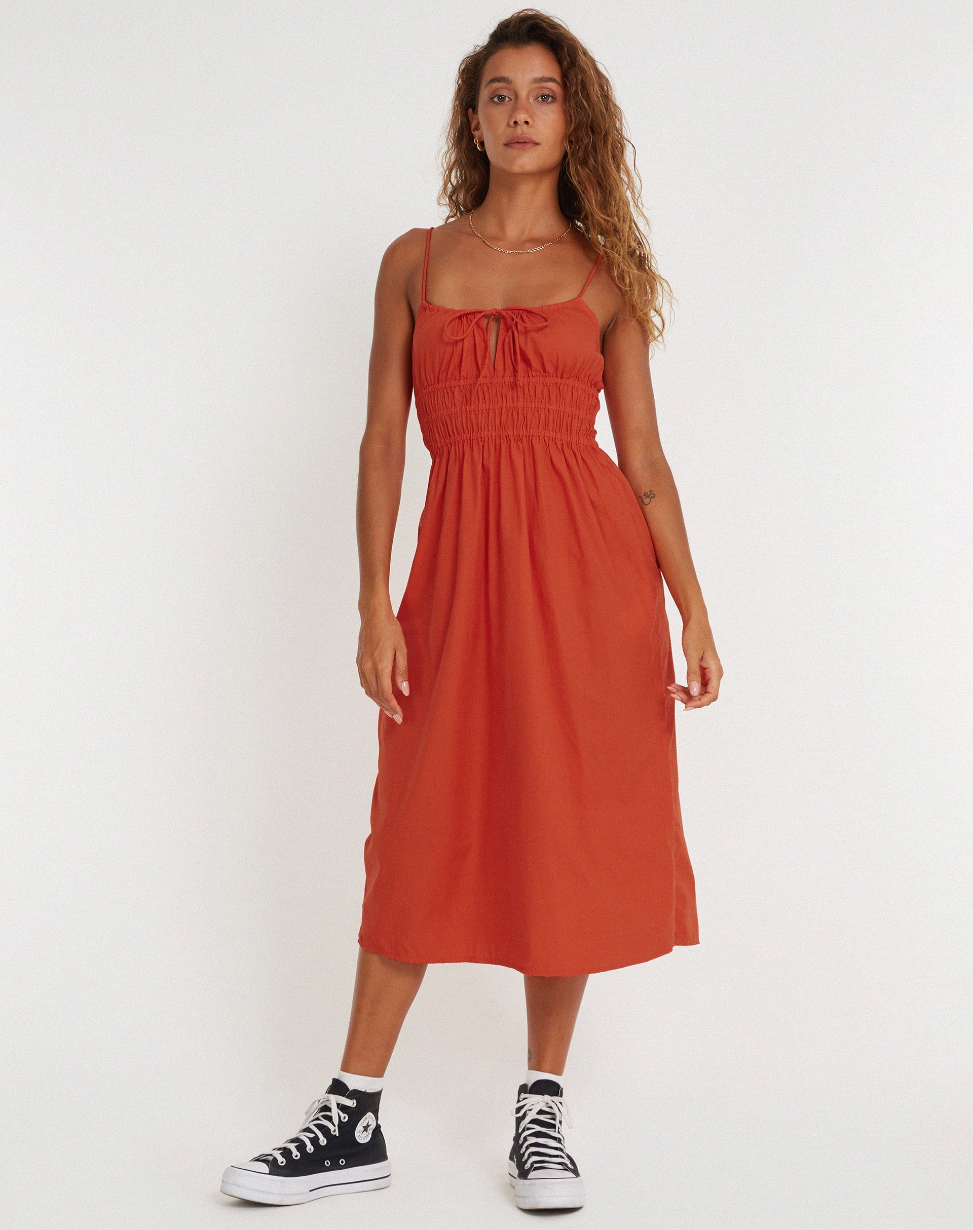 imagen de Jayko Midi Dress in Orange